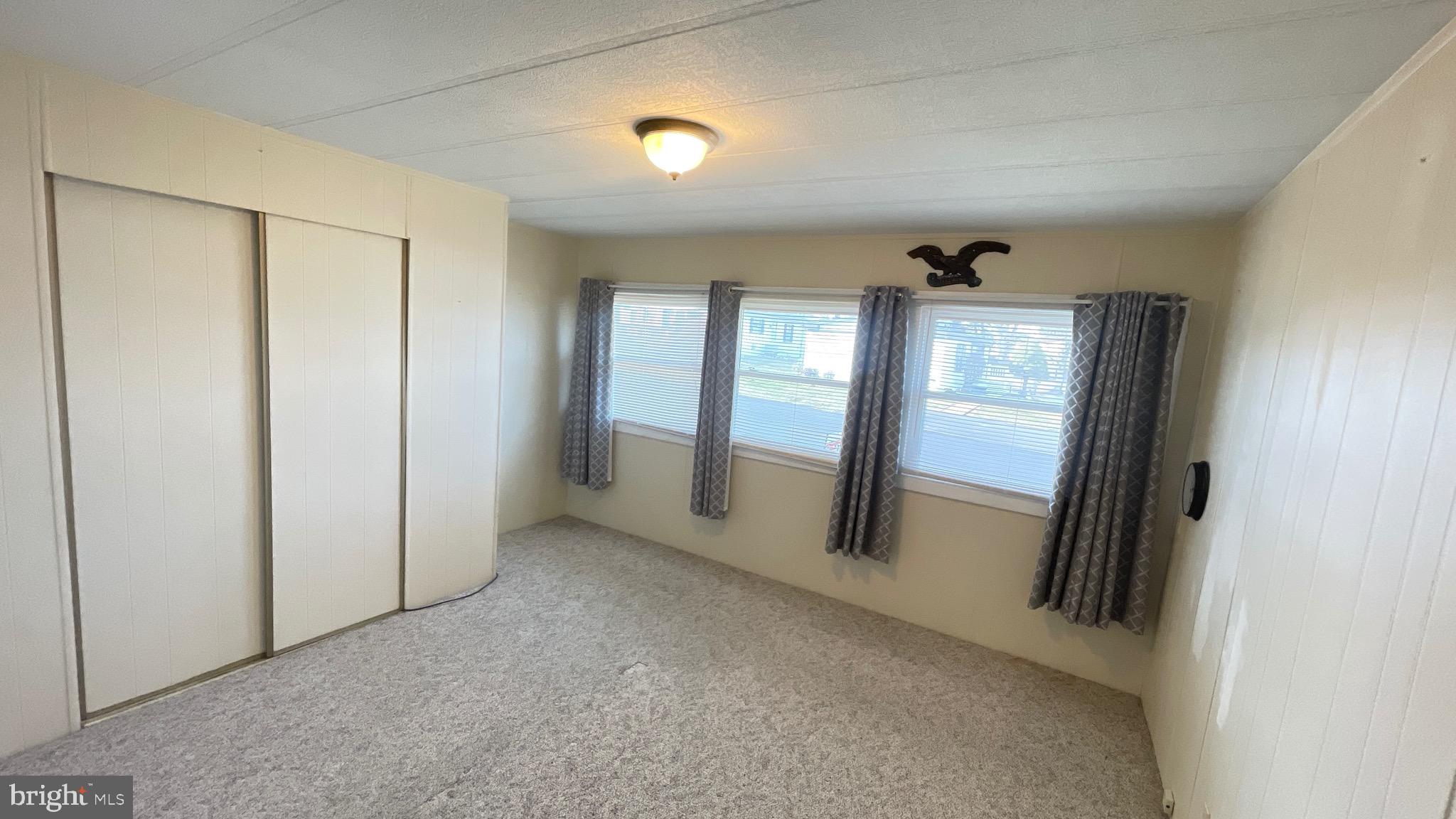 NESHAMINY FALLS - Residential