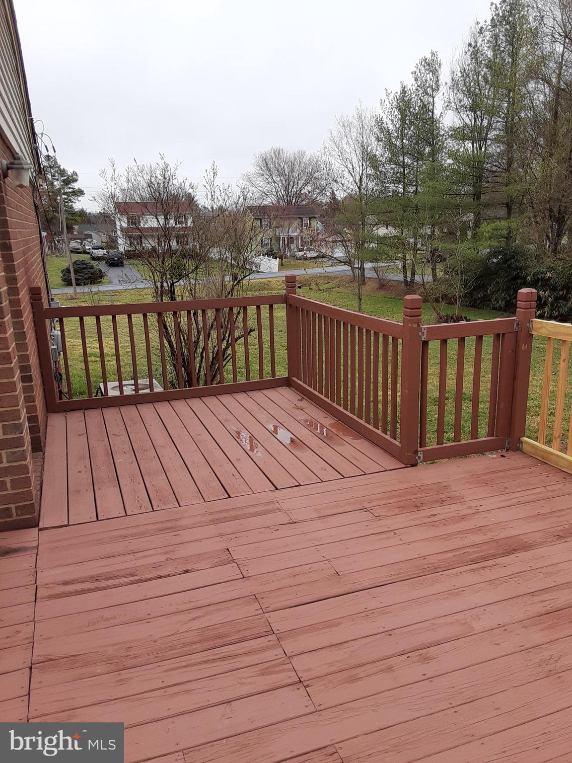 BURNING KNOLLS - Residential