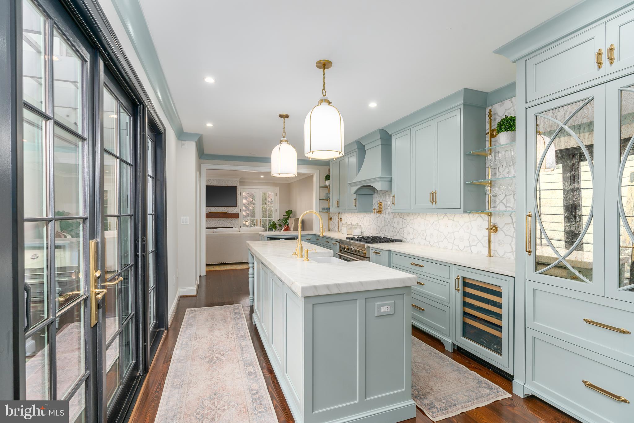 OLD TOWN ALEXANDRIA - Residential