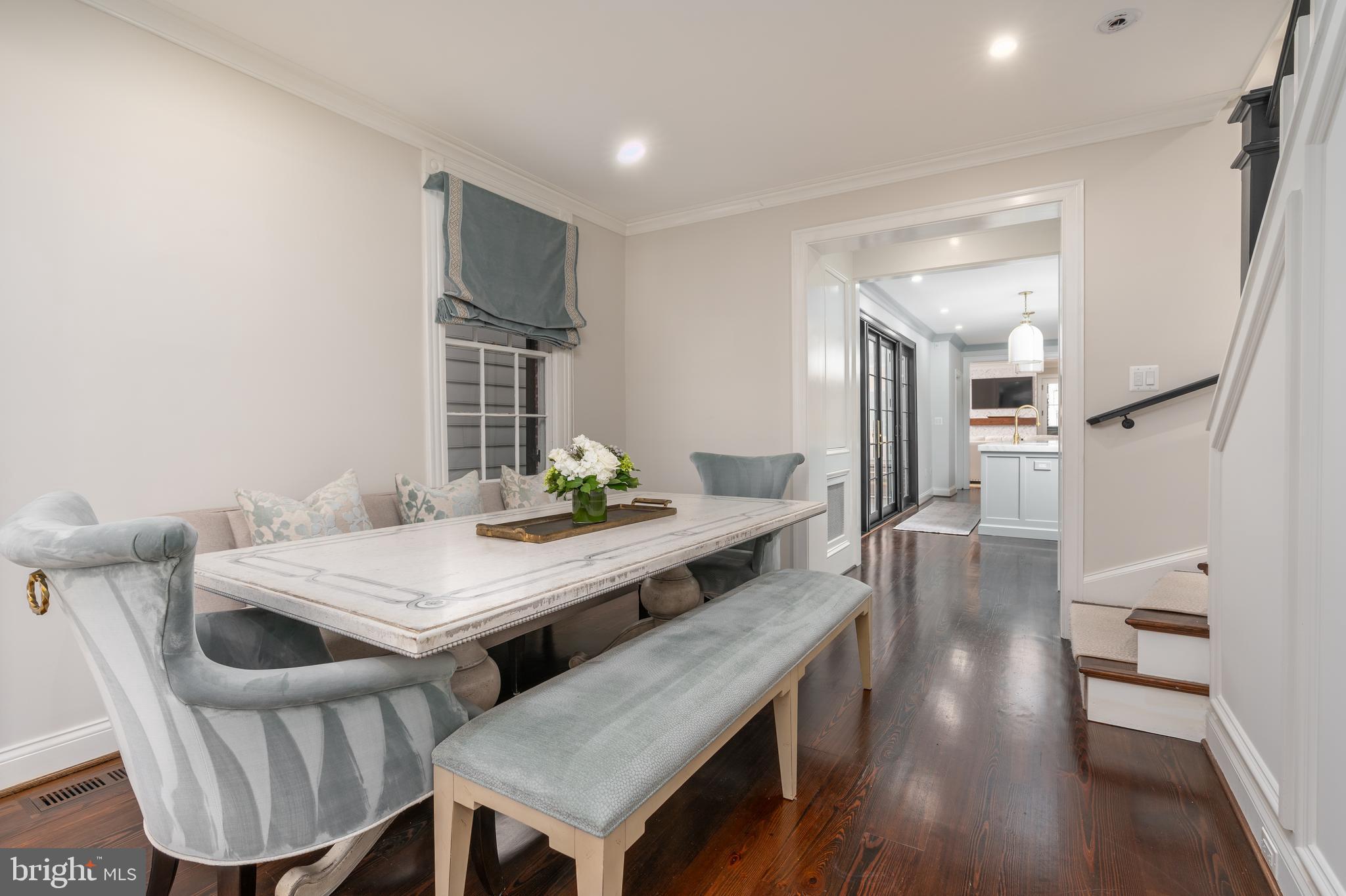 OLD TOWN ALEXANDRIA - Residential