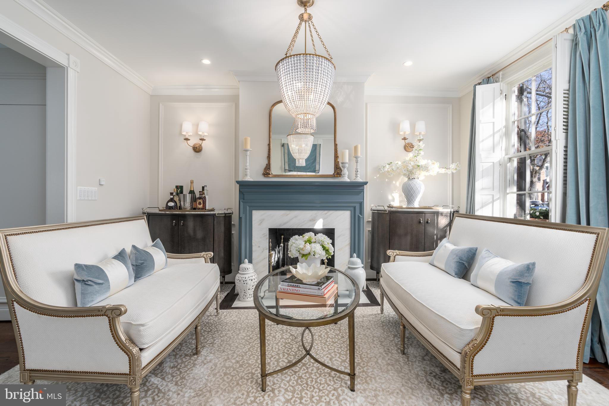 OLD TOWN ALEXANDRIA - Residential