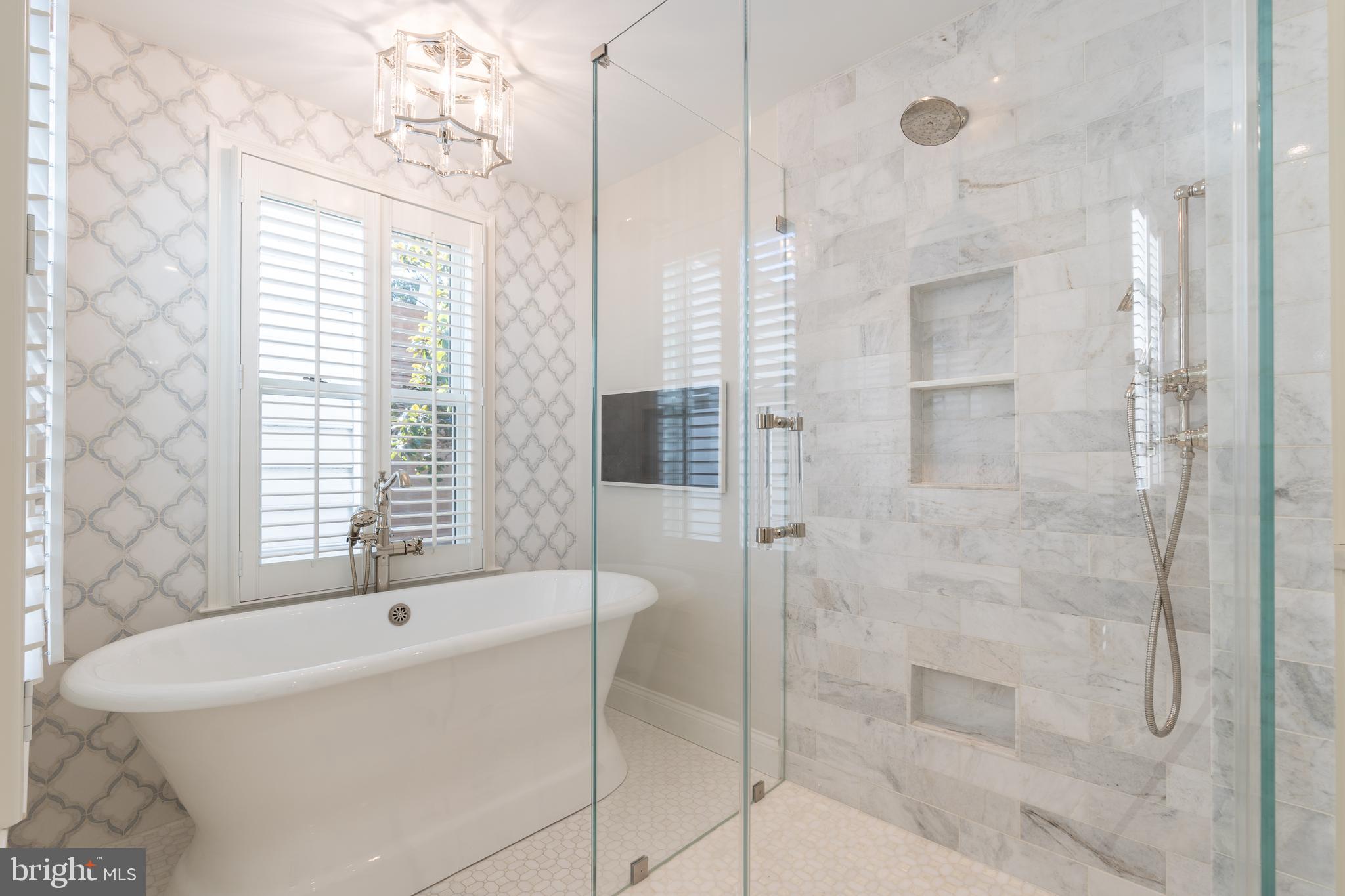 OLD TOWN ALEXANDRIA - Residential