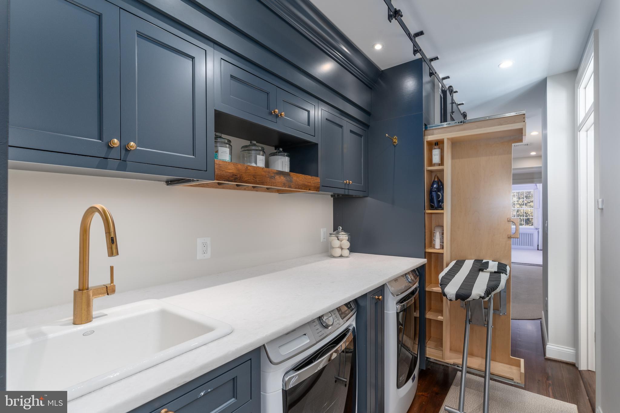 OLD TOWN ALEXANDRIA - Residential