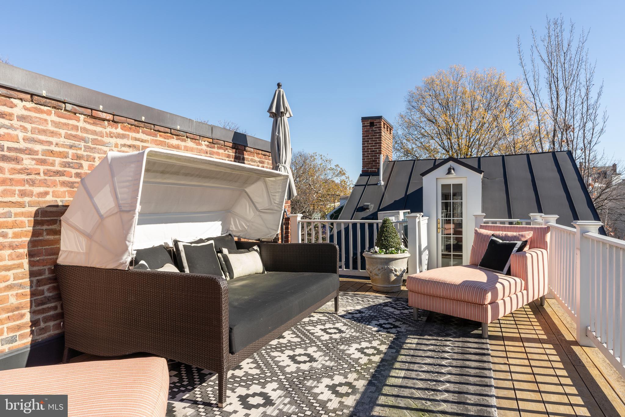 OLD TOWN ALEXANDRIA - Residential