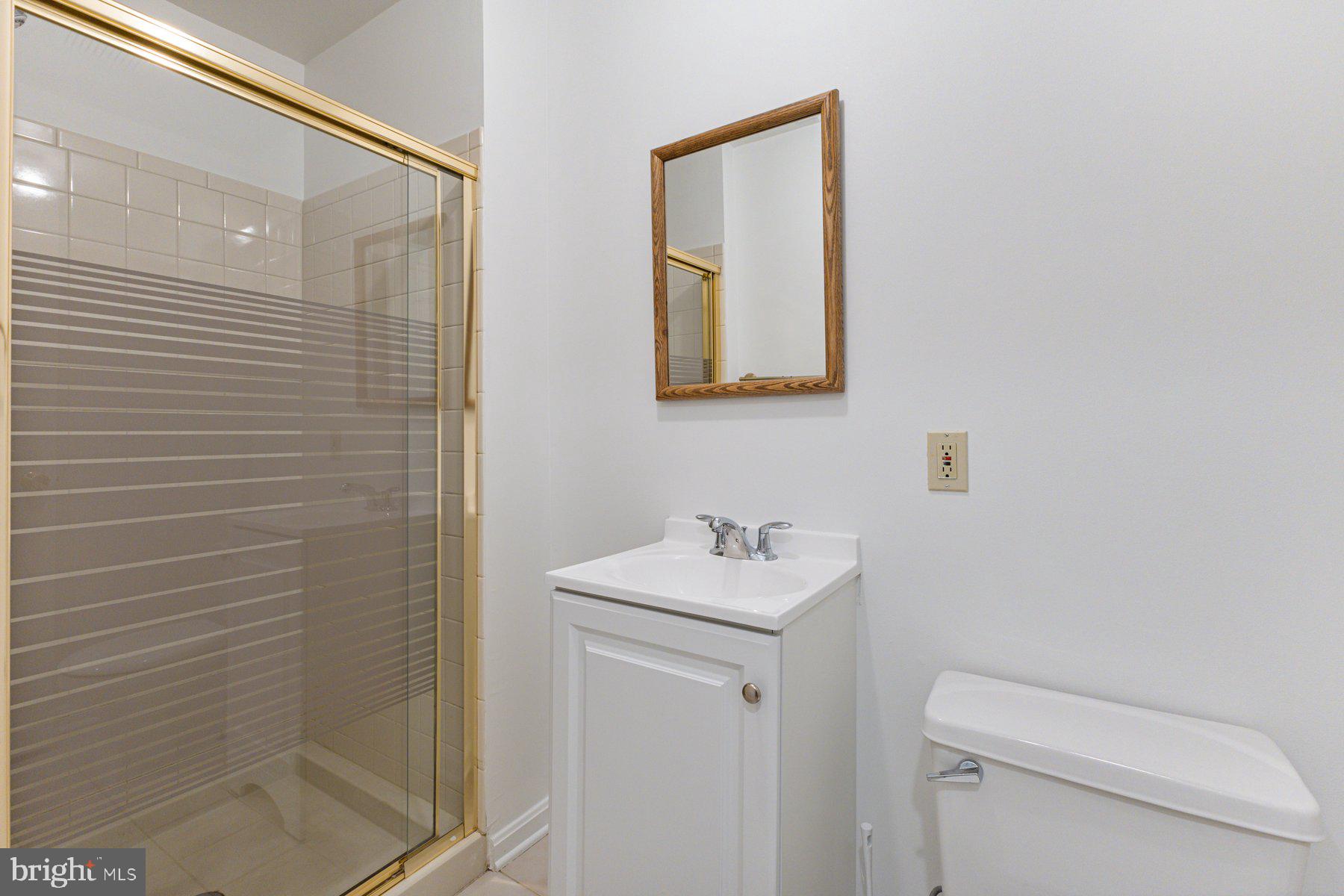 ORCHARD RIDGE - Residential Lease