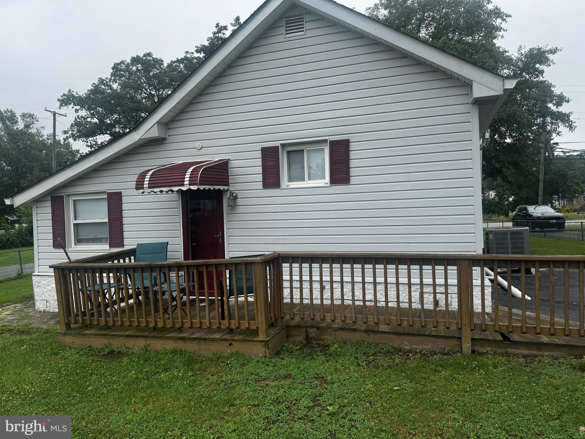 516 OAKWOOD ROAD