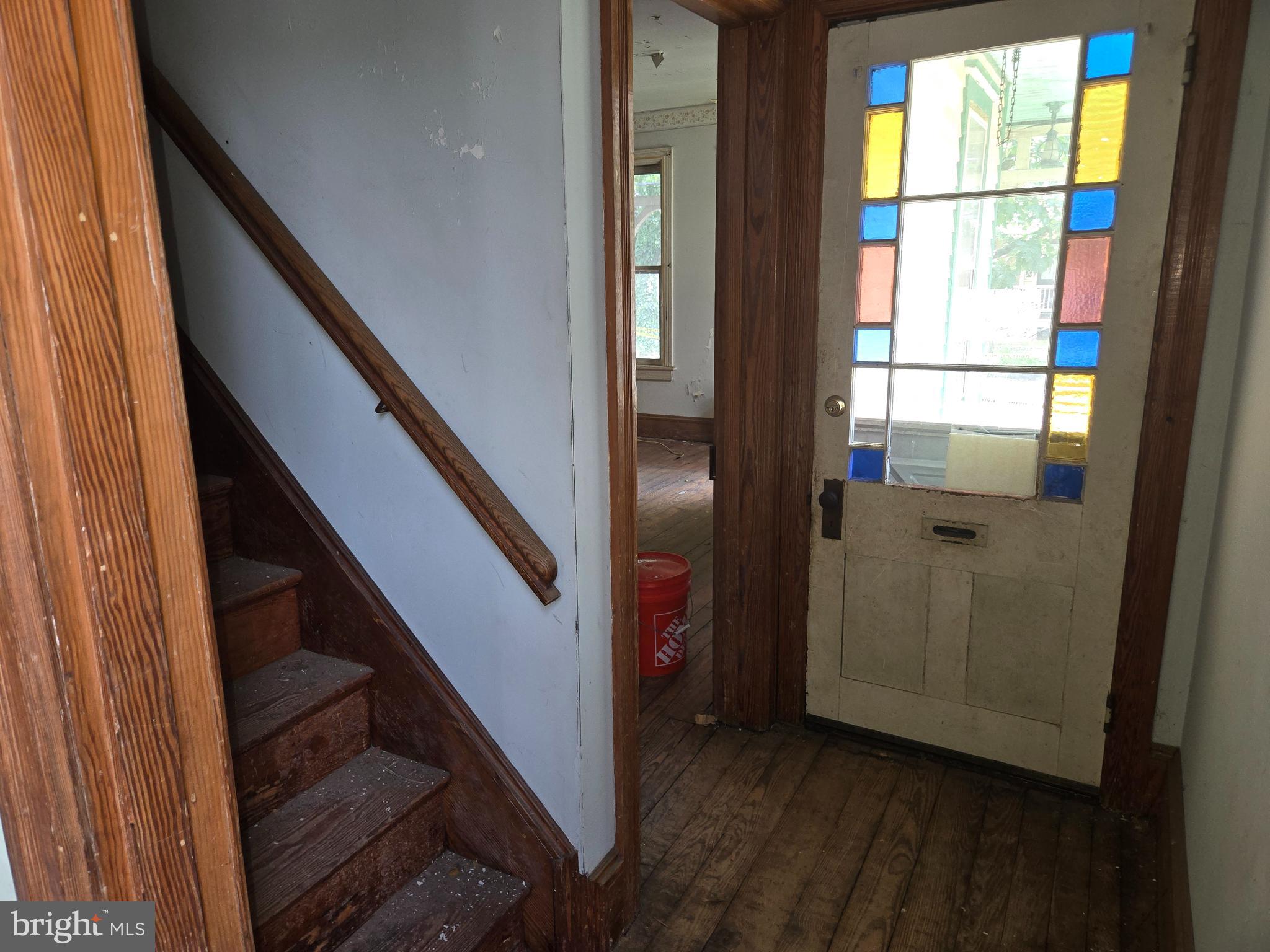 428 LOCUST AVENUE