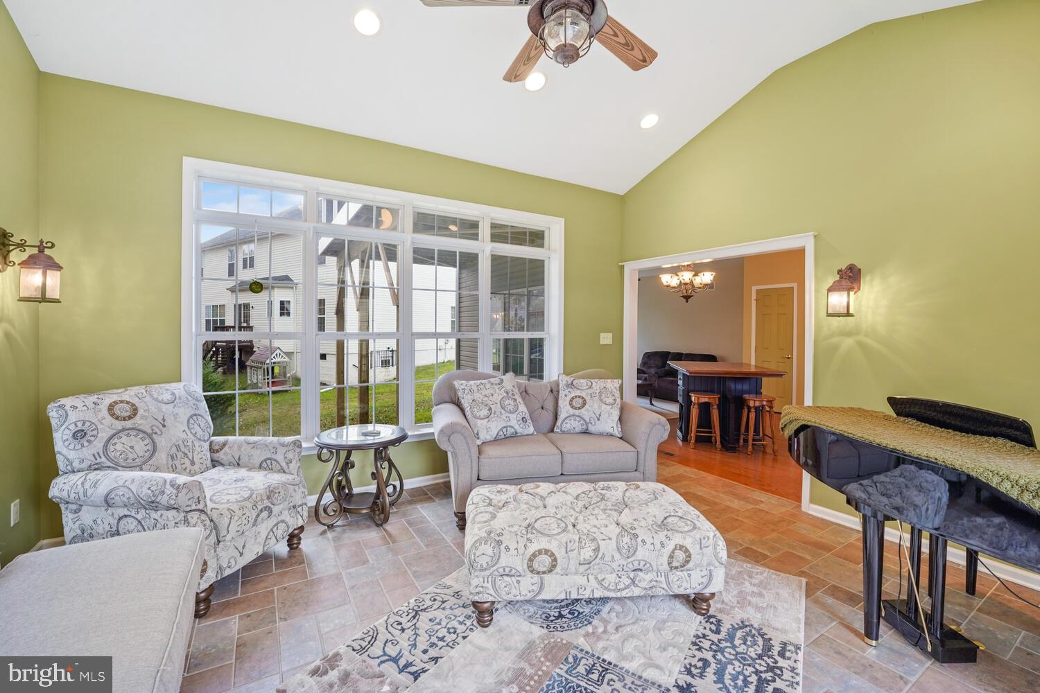 PATRIOTS GLEN - Residential