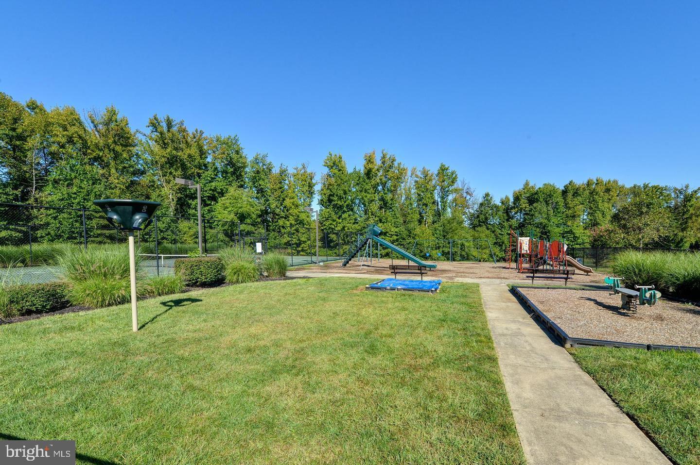 PATRIOTS GLEN - Residential