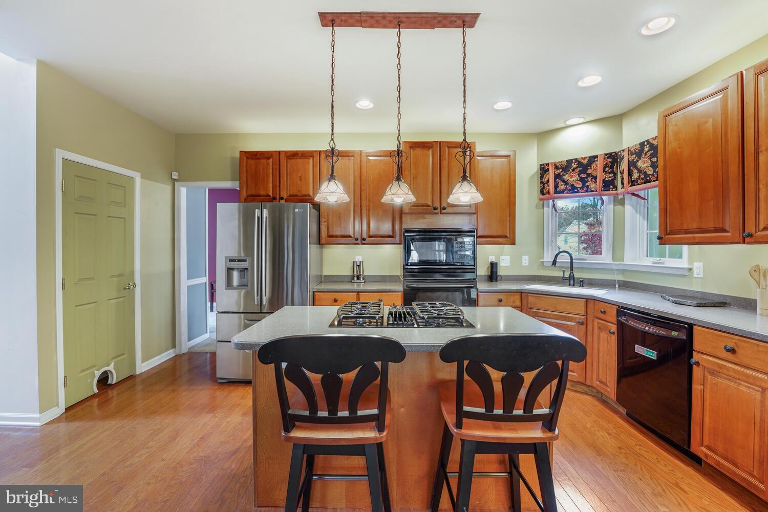 PATRIOTS GLEN - Residential