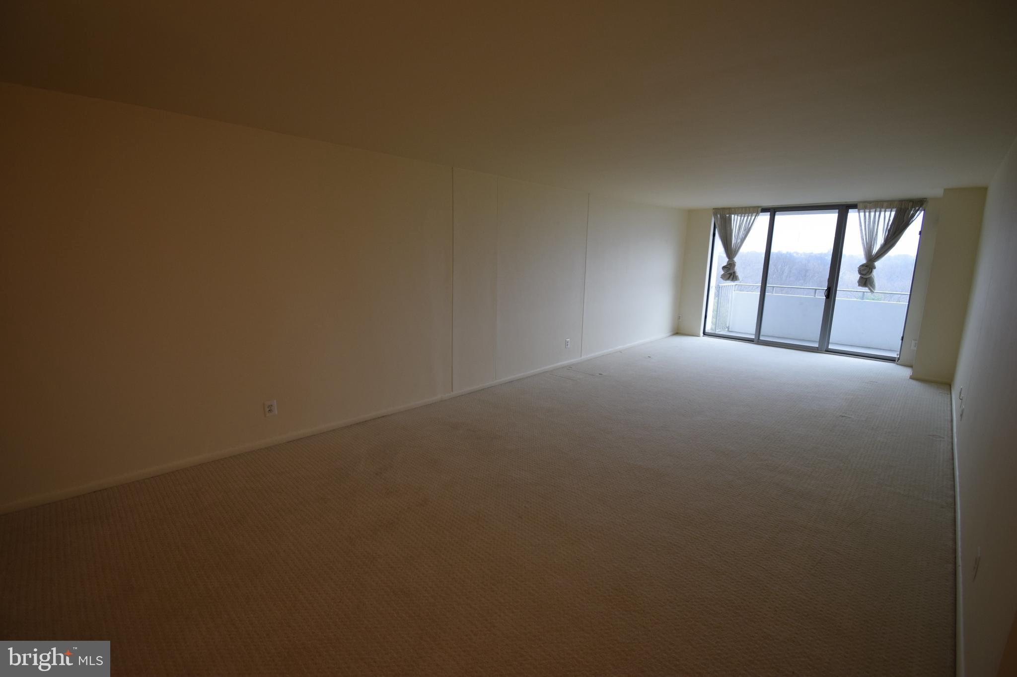 THE KENWOOD - Residential Lease