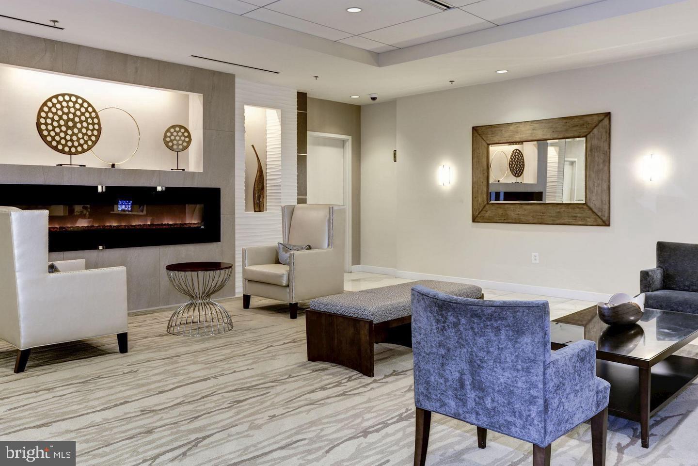 THE KENWOOD - Residential Lease