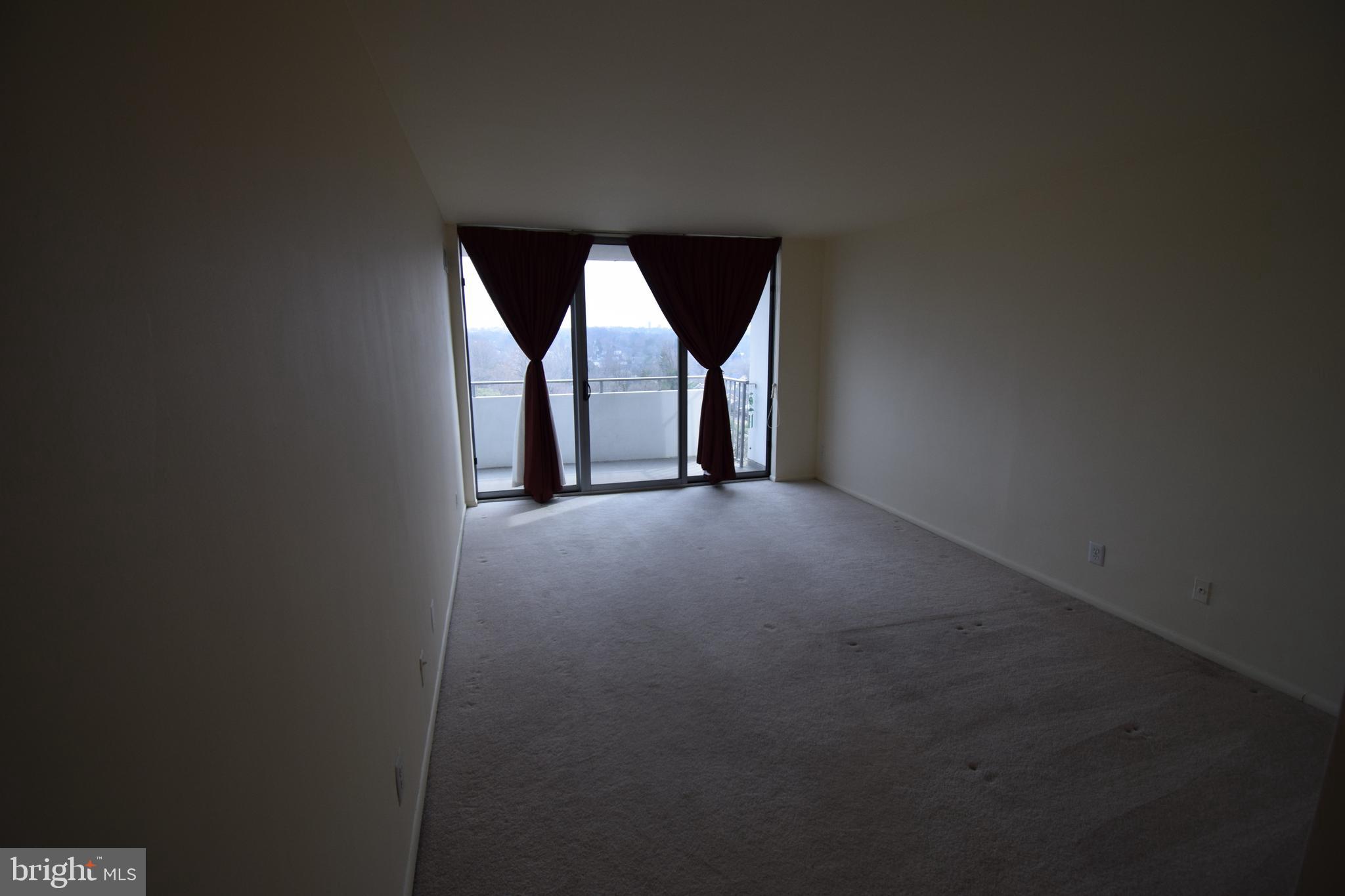 THE KENWOOD - Residential Lease