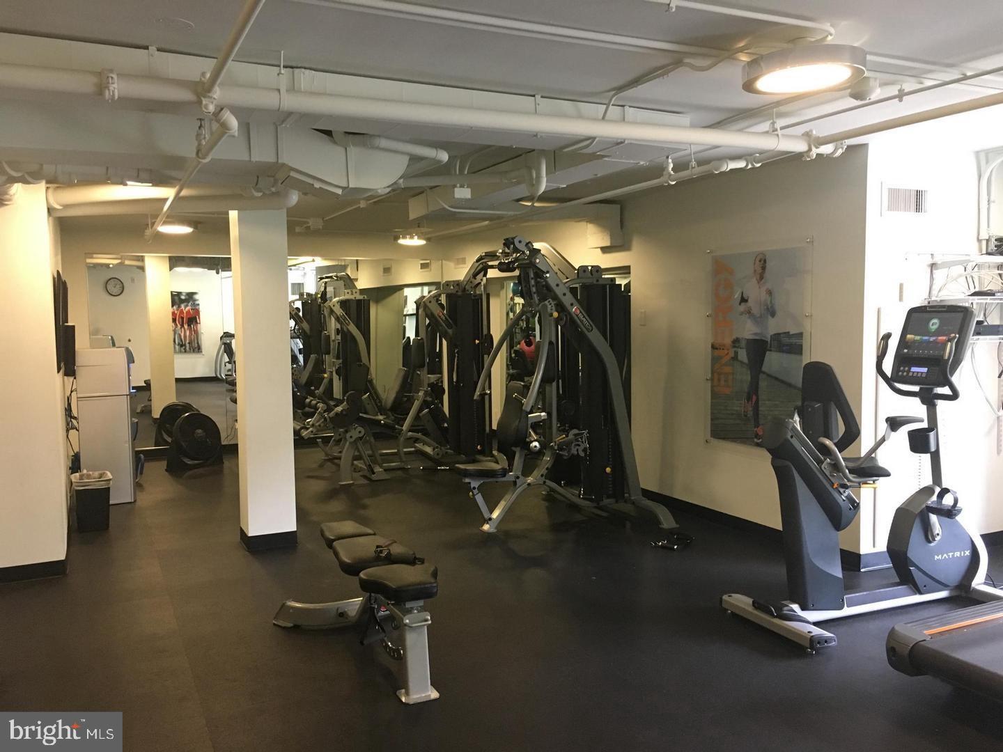 THE KENWOOD - Residential Lease