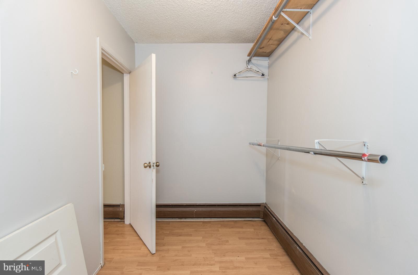 VERMILION HILL - Residential Lease