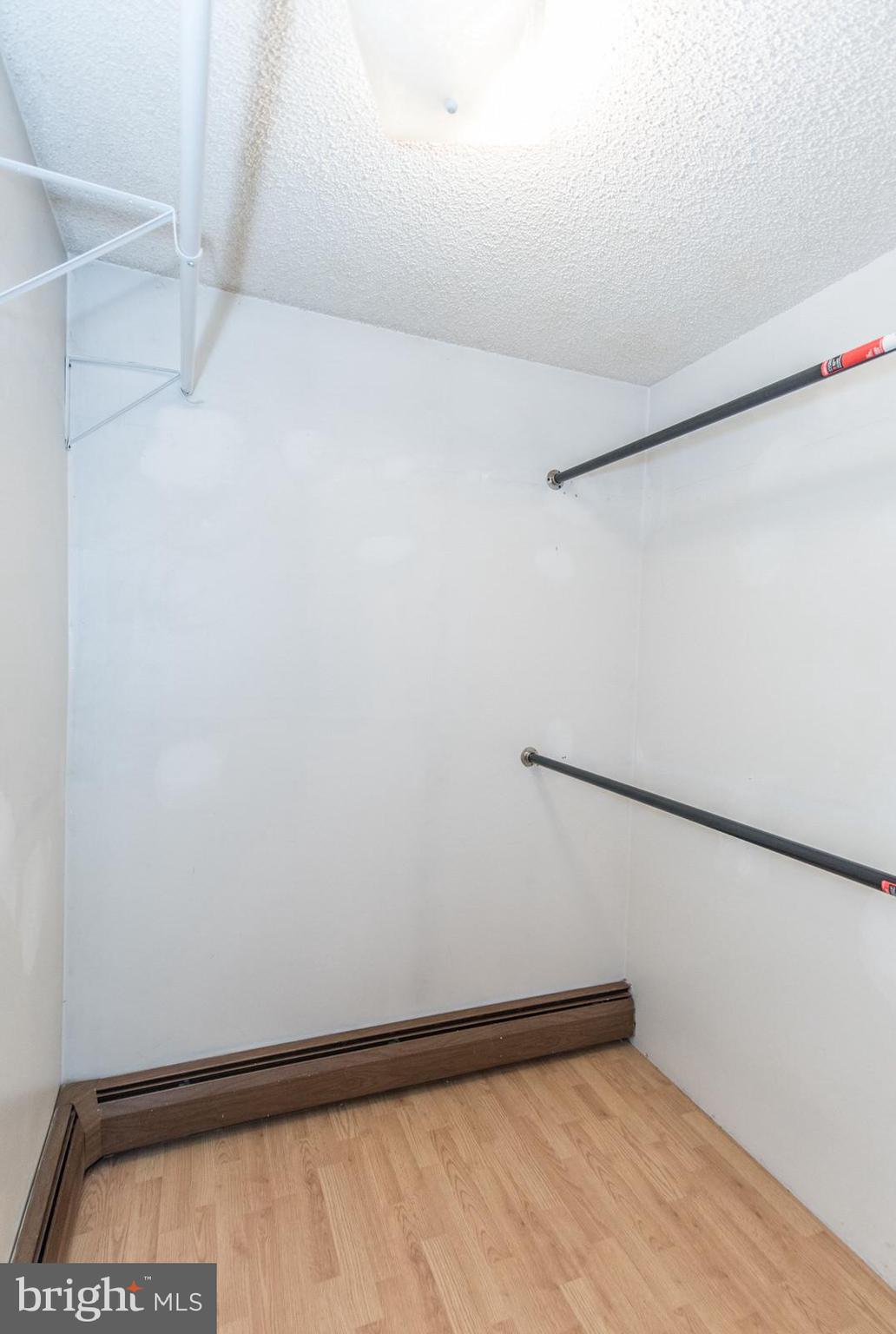 VERMILION HILL - Residential Lease