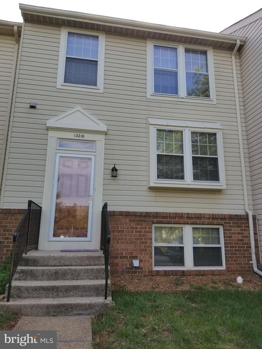 Complete remodel; Backs to grassy area New H/W flooring, New tub and showers, New appliances/quartz counter, New locks, New doors, Newly paint interior, New deck sealant, New electrical and plumbing fixtures, New window coverings, New attic insulation -- tenant to maintain all window coverings. Quals: max 2 incomes, min $92K/yr income, min credit 640; 66/Commuter lot near by SIGN ON PROPERTY