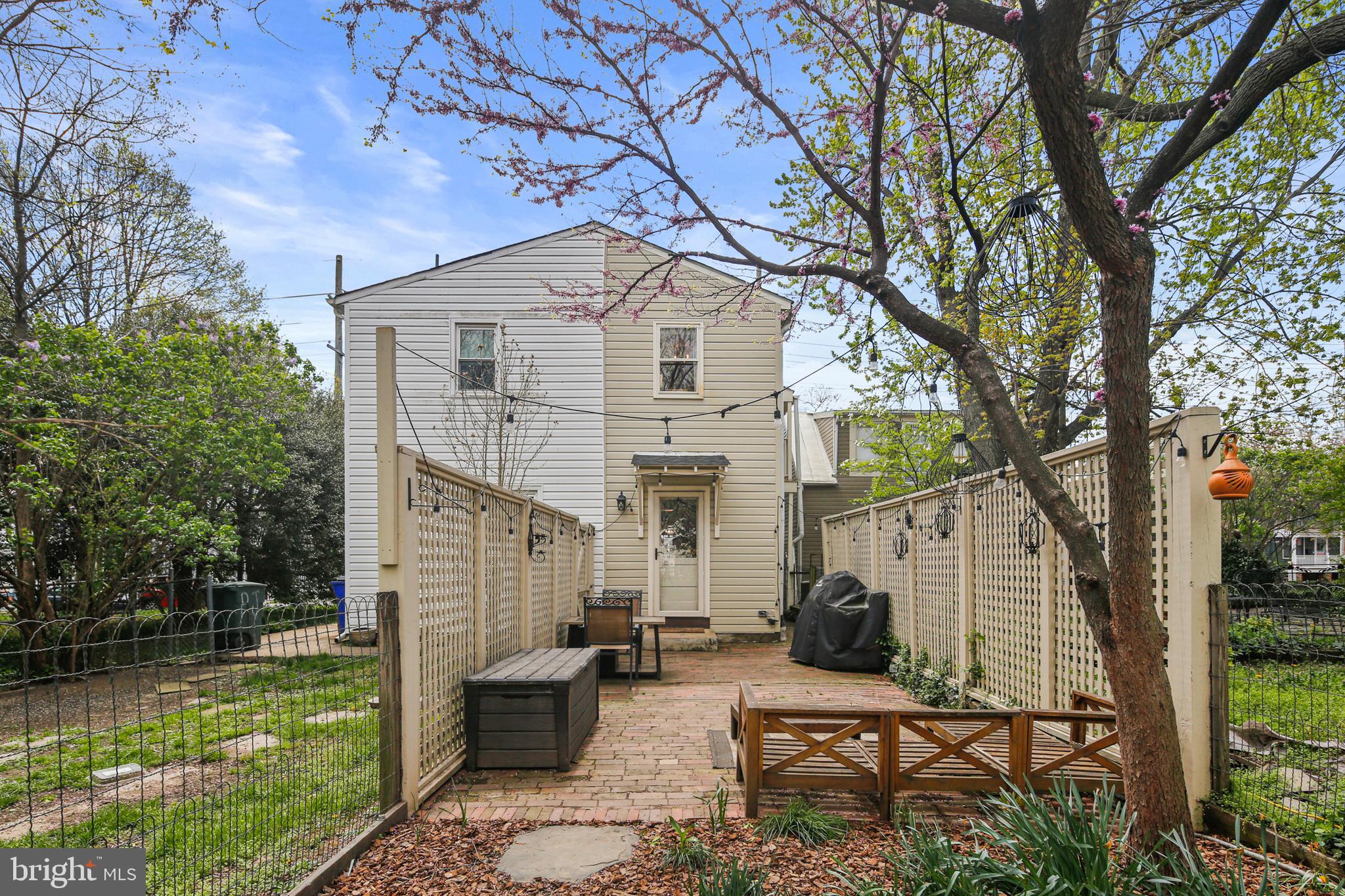 DOWNTOWN FREDERICK - Residential