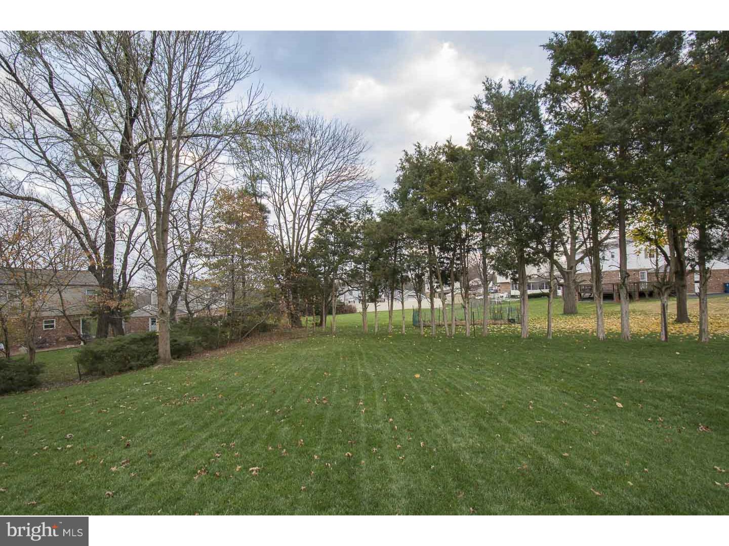 CRESTWYCK - Residential