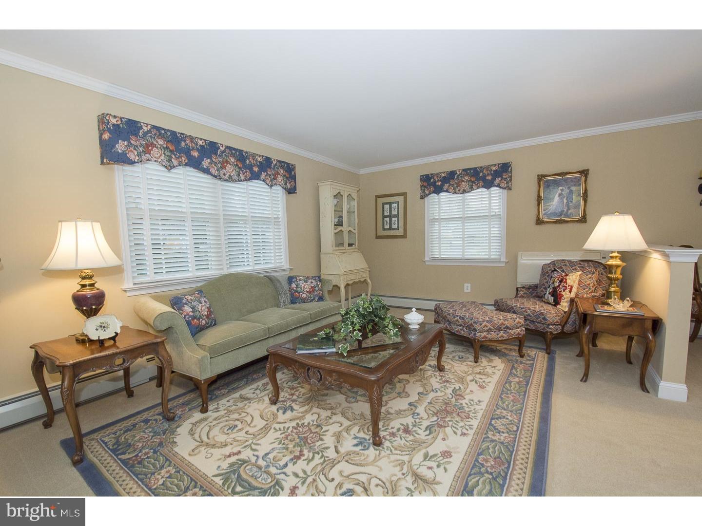 CRESTWYCK - Residential