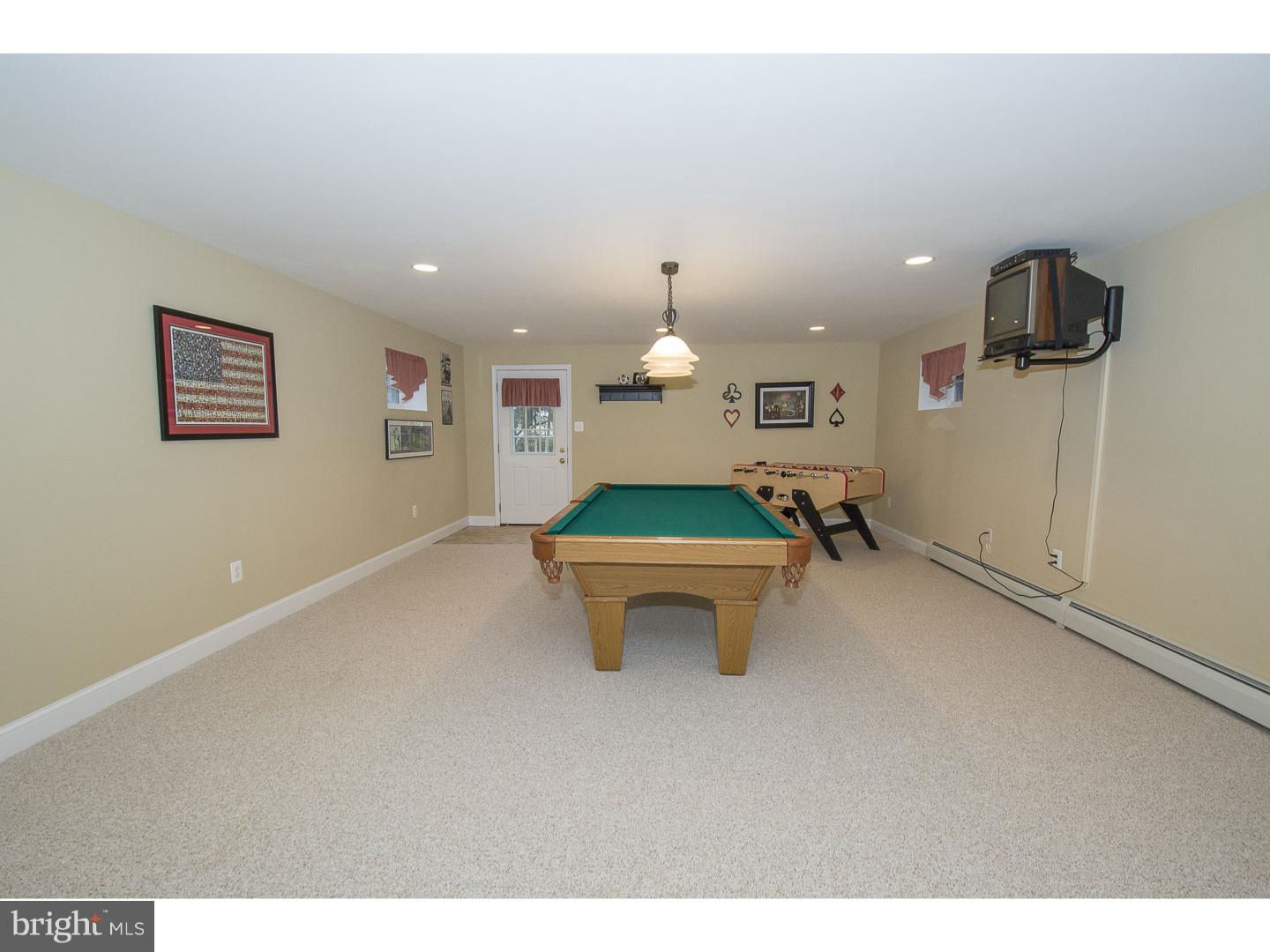 CRESTWYCK - Residential