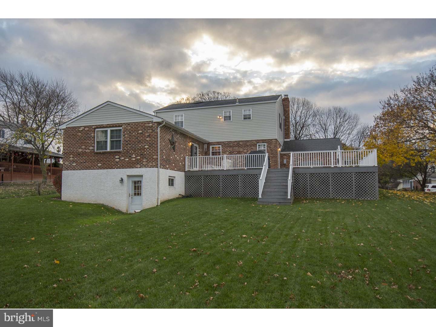 CRESTWYCK - Residential