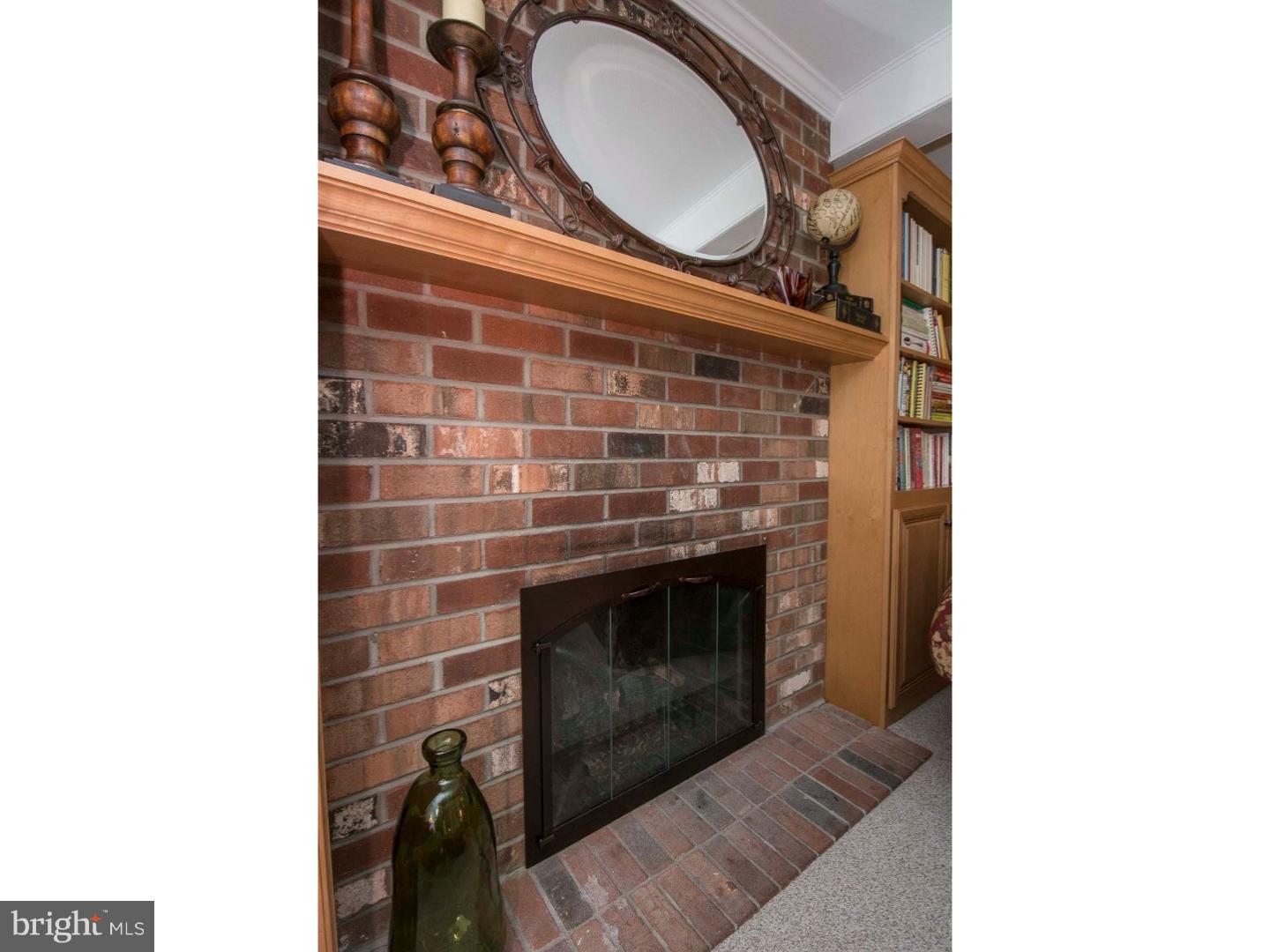 CRESTWYCK - Residential