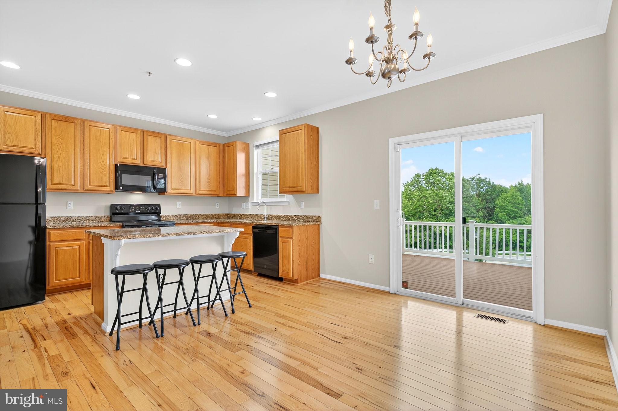 126 BACKSTRETCH WAY