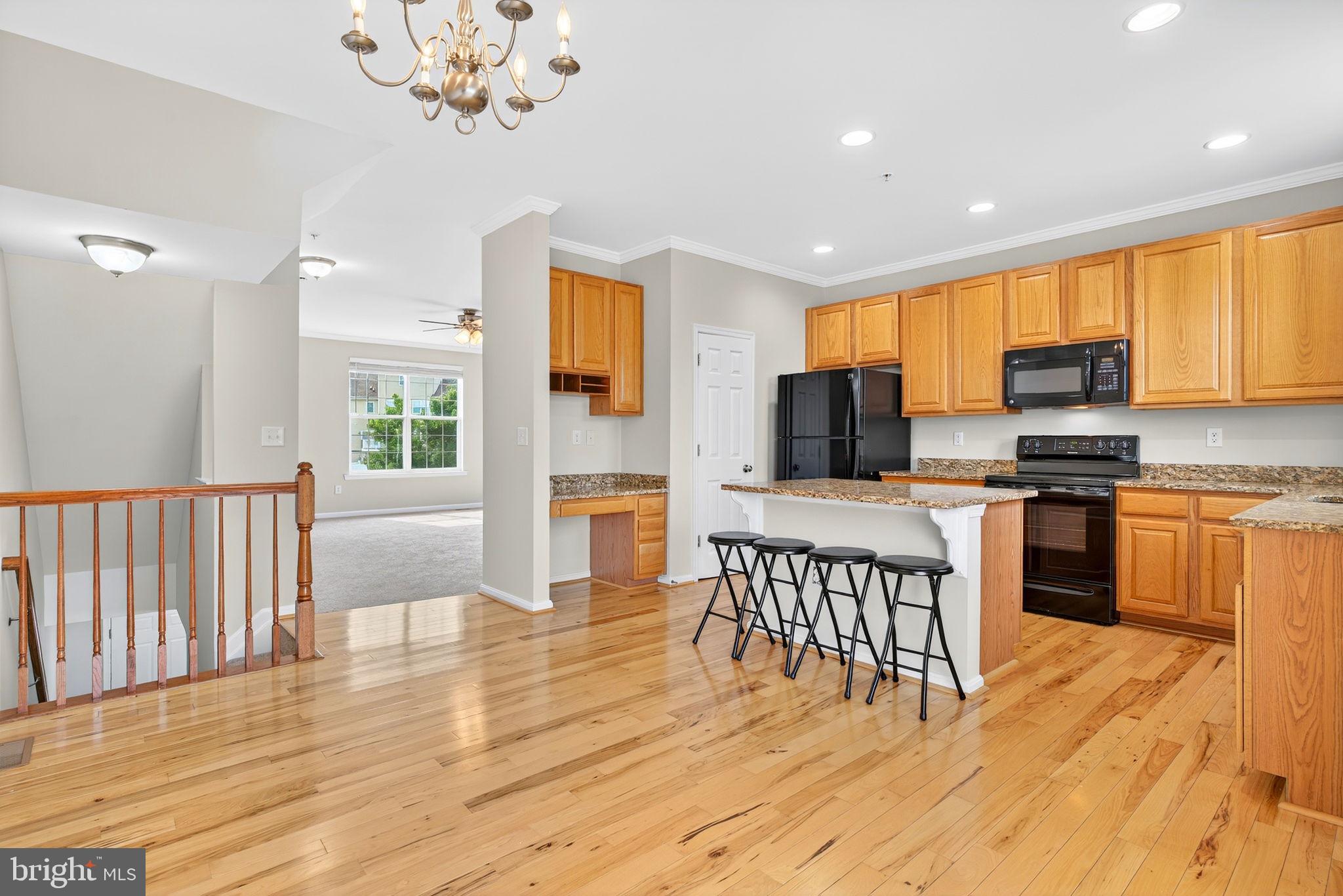 126 BACKSTRETCH WAY