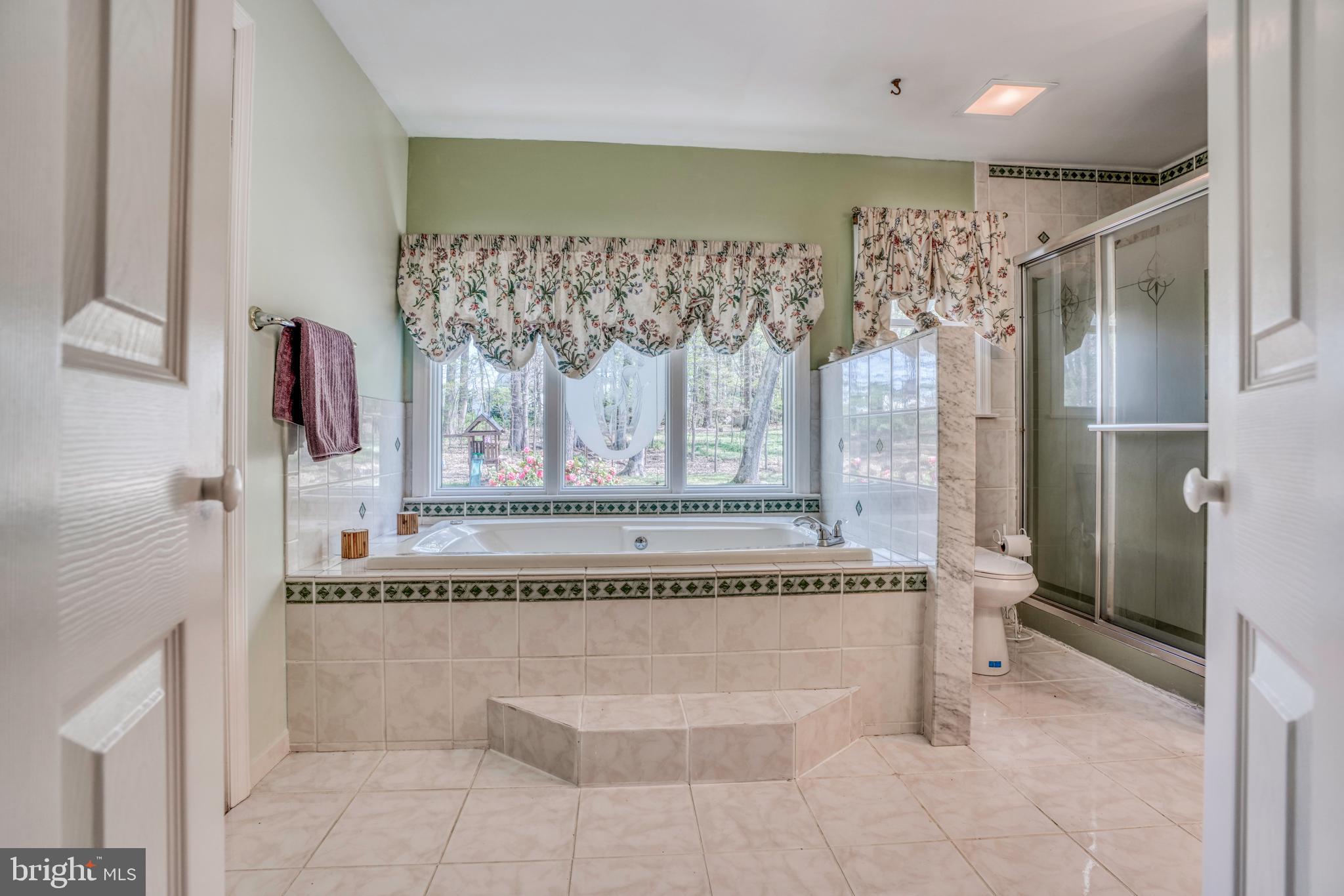 TALL OAKS MANOR - Residential