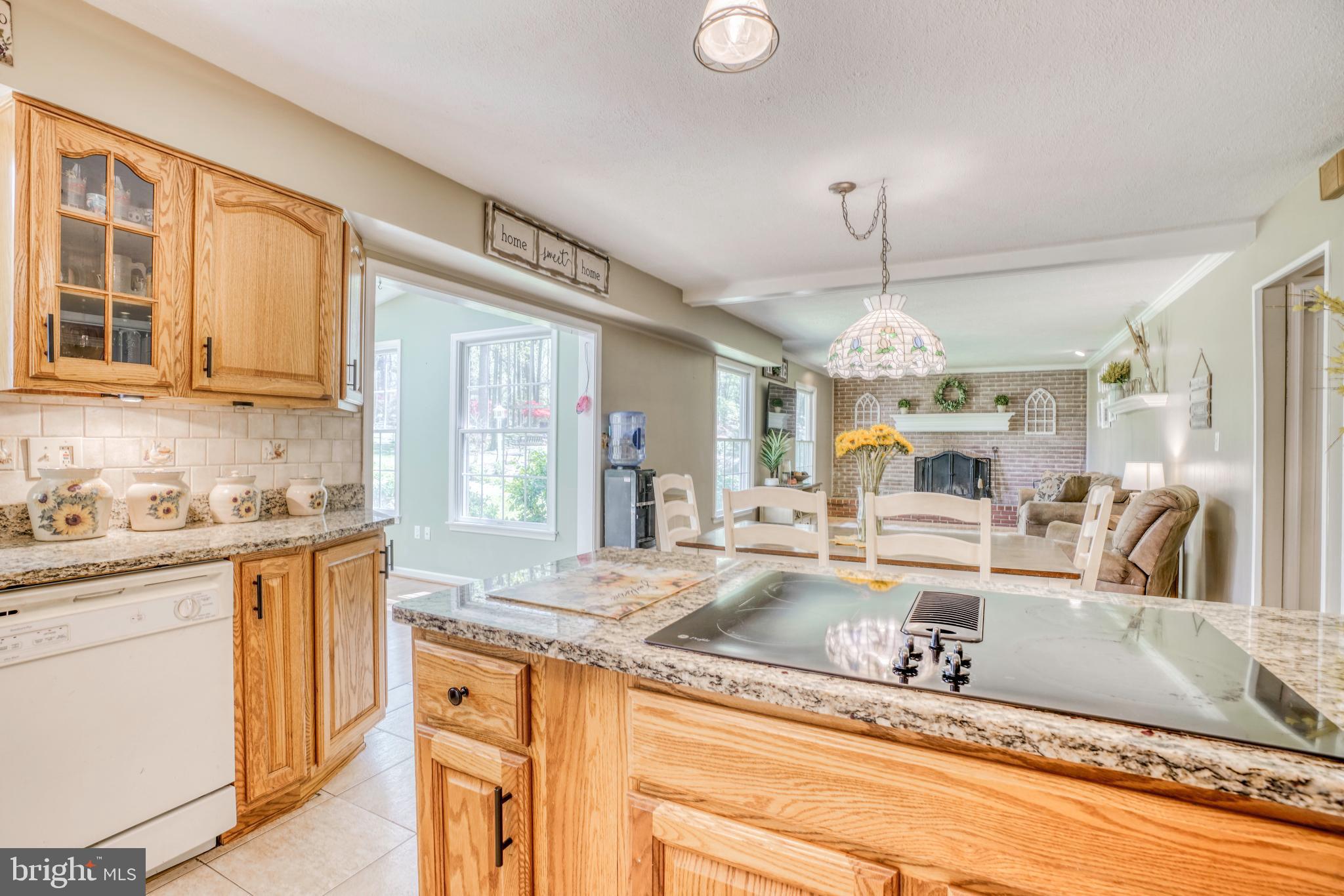 TALL OAKS MANOR - Residential