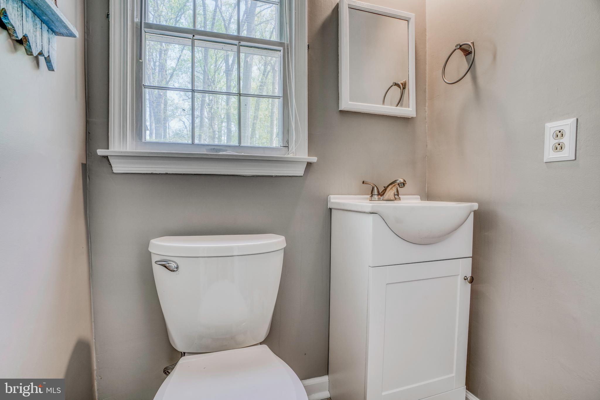 TALL OAKS MANOR - Residential