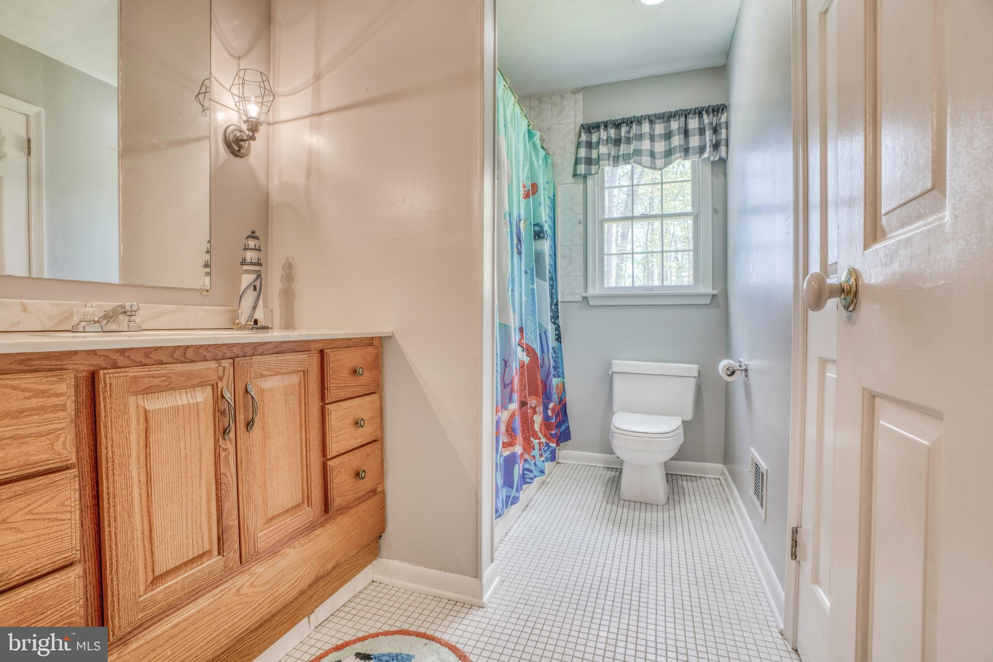 TALL OAKS MANOR - Residential