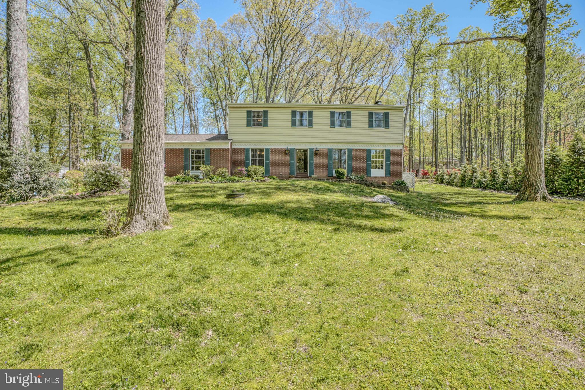 TALL OAKS MANOR - Residential