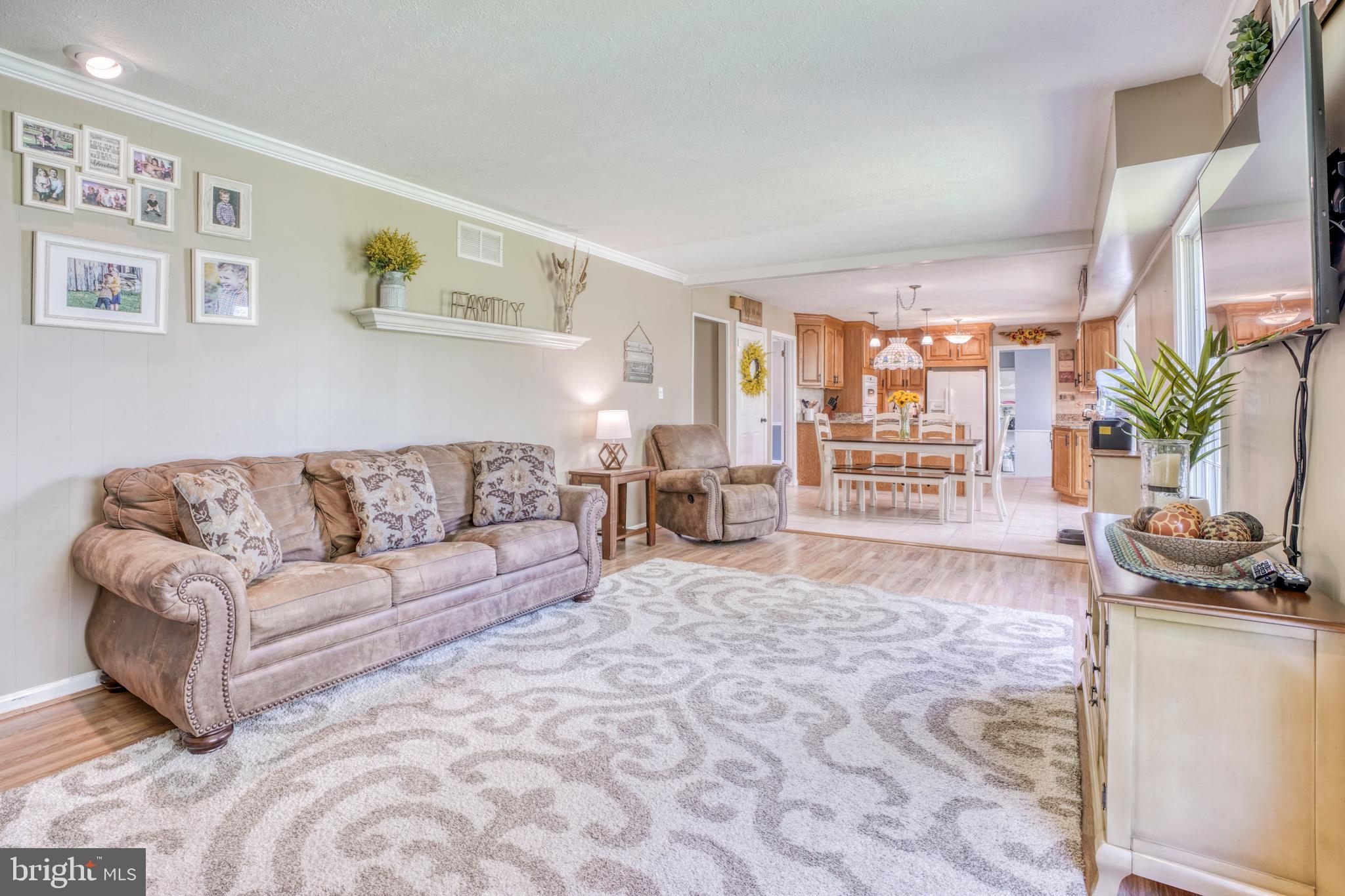 TALL OAKS MANOR - Residential