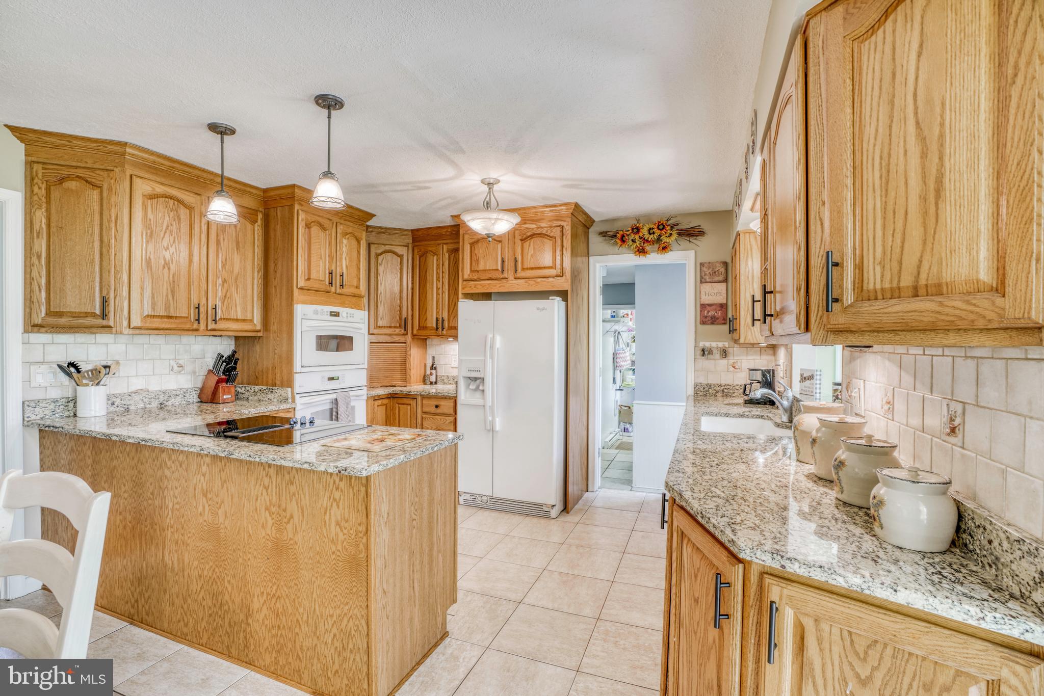 TALL OAKS MANOR - Residential