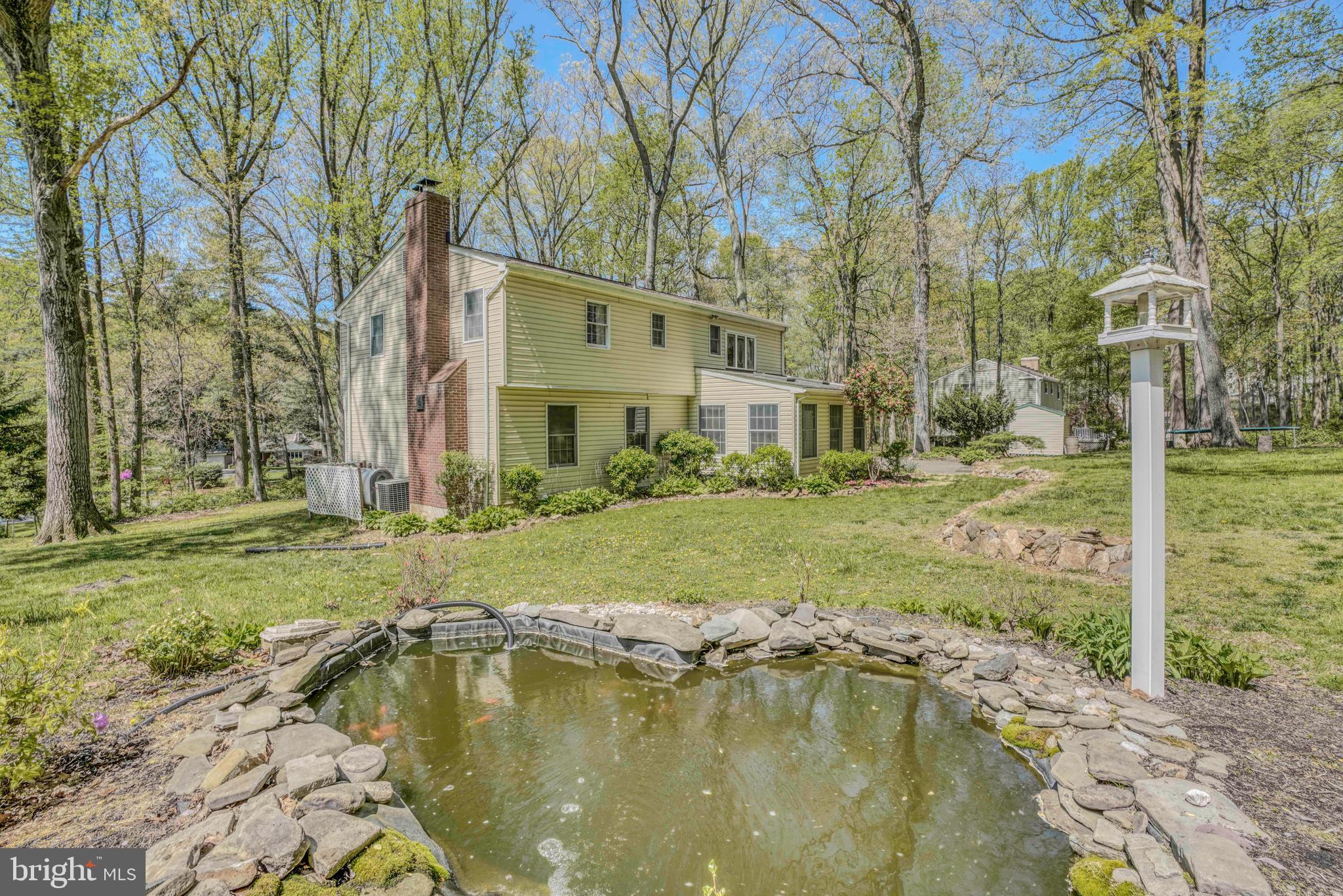 TALL OAKS MANOR - Residential