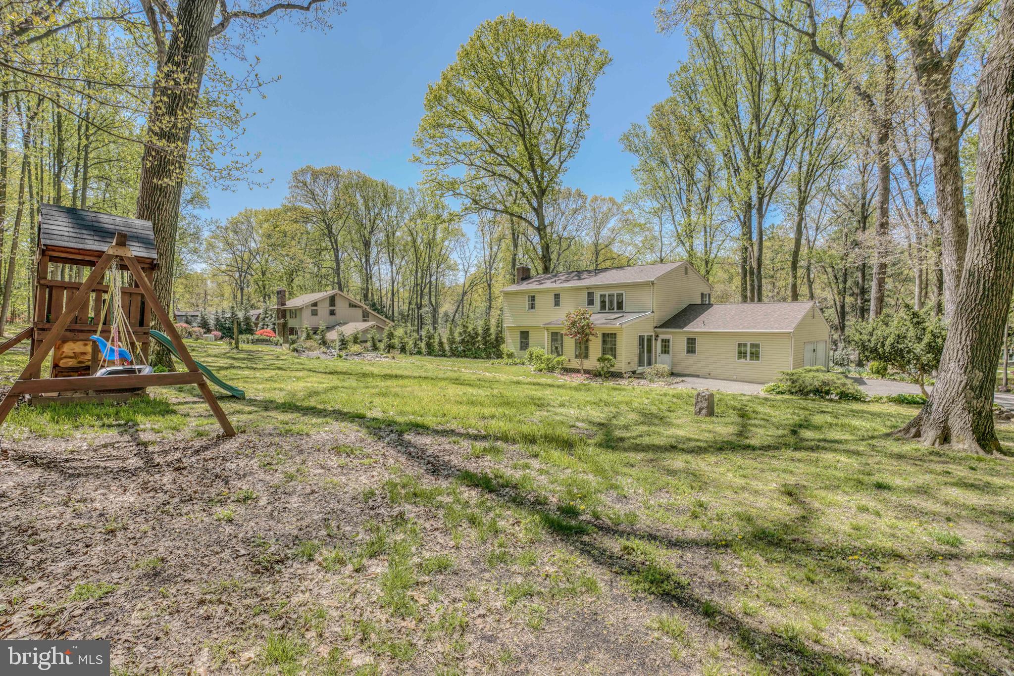 TALL OAKS MANOR - Residential