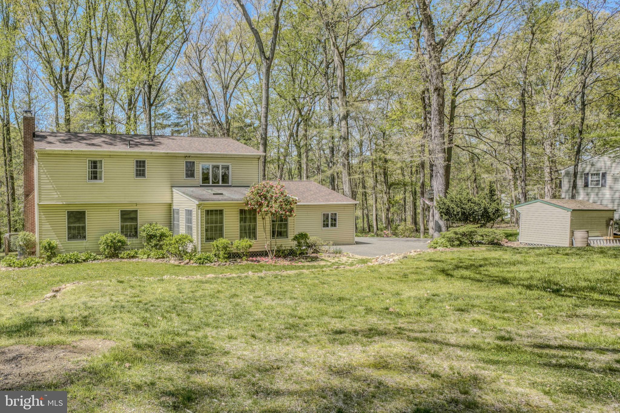 TALL OAKS MANOR - Residential