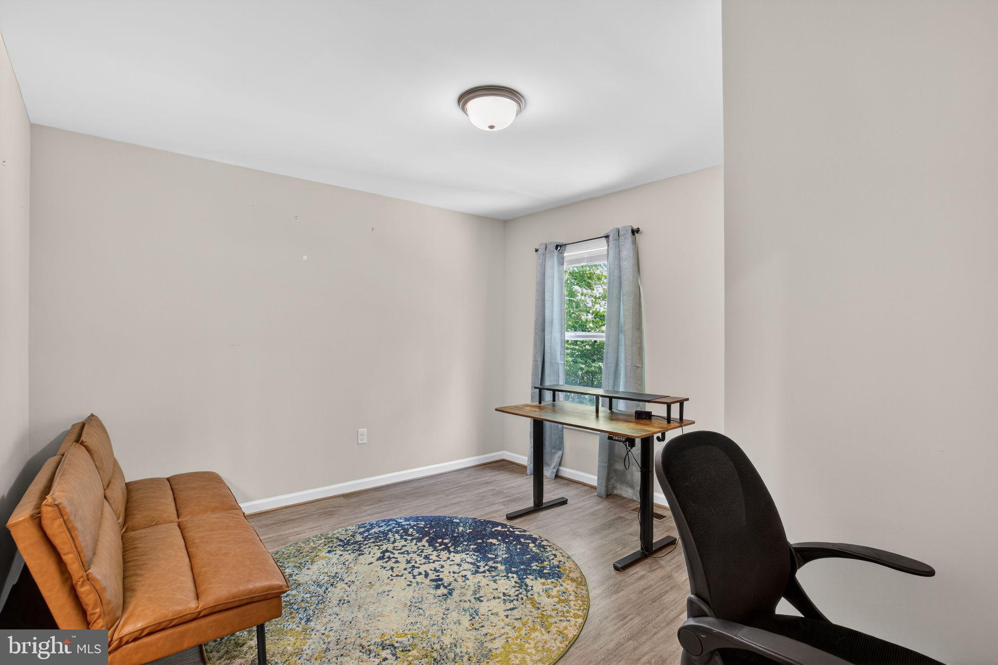 COLONIAL BEACH - Residential