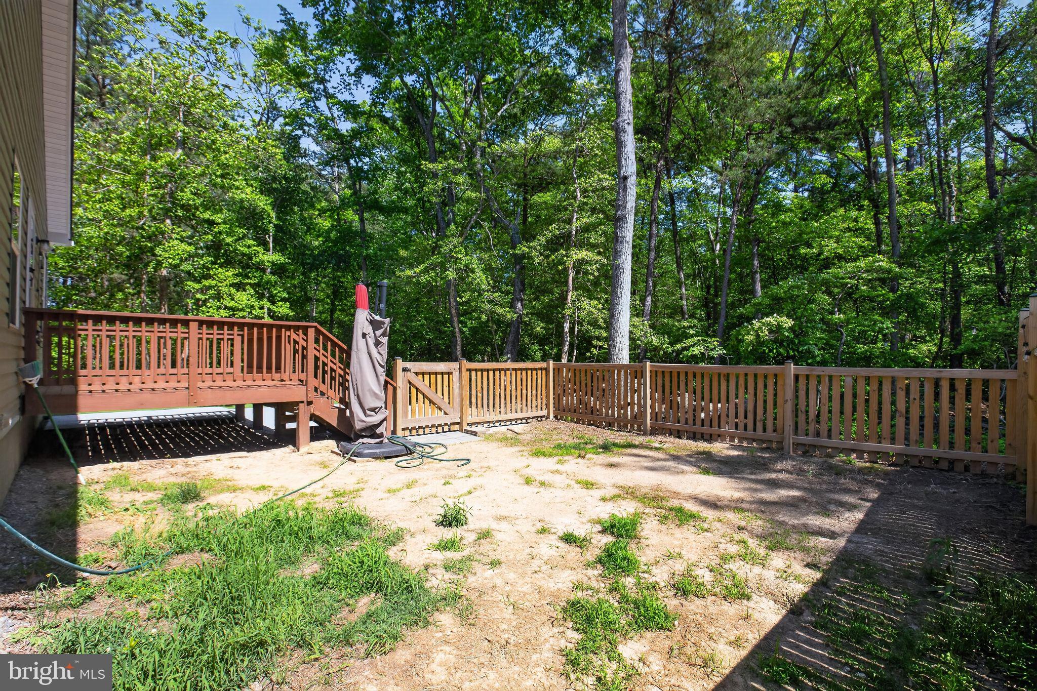 COLONIAL BEACH - Residential