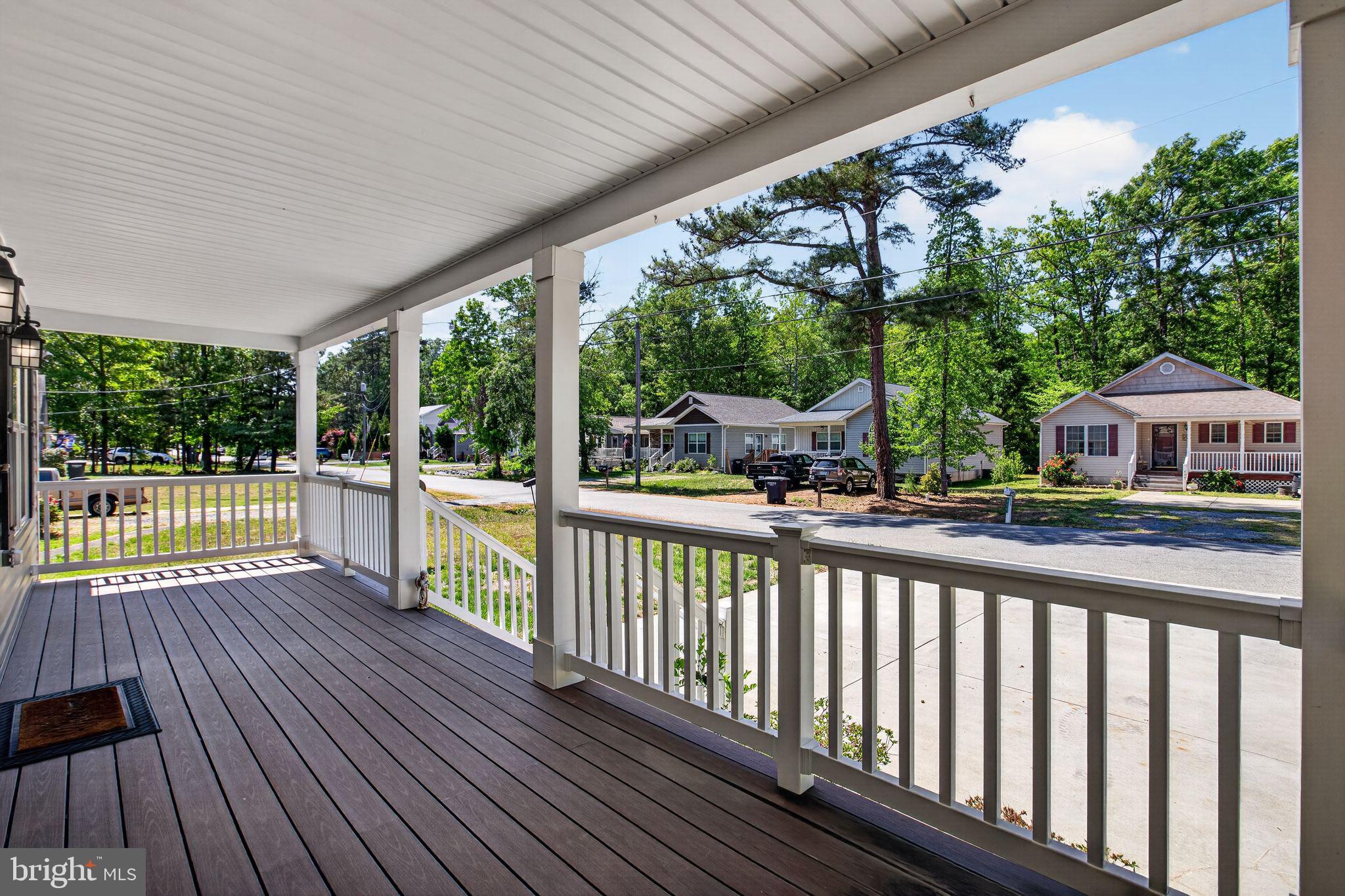COLONIAL BEACH - Residential