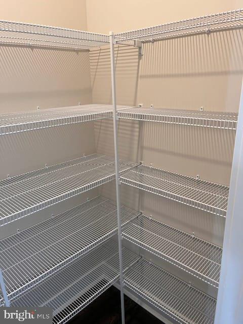 WATERSIDE - Residential