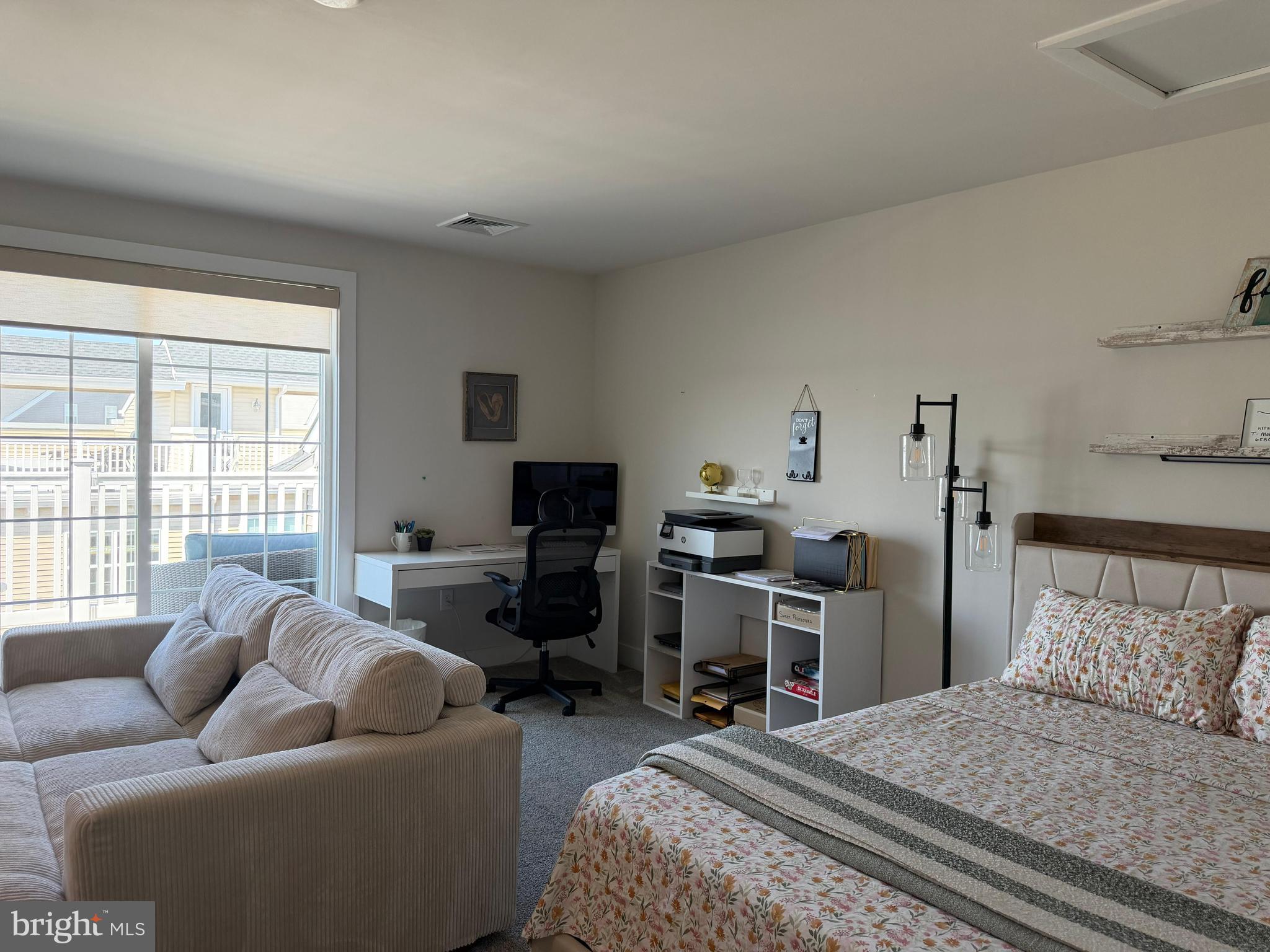 WATERSIDE - Residential