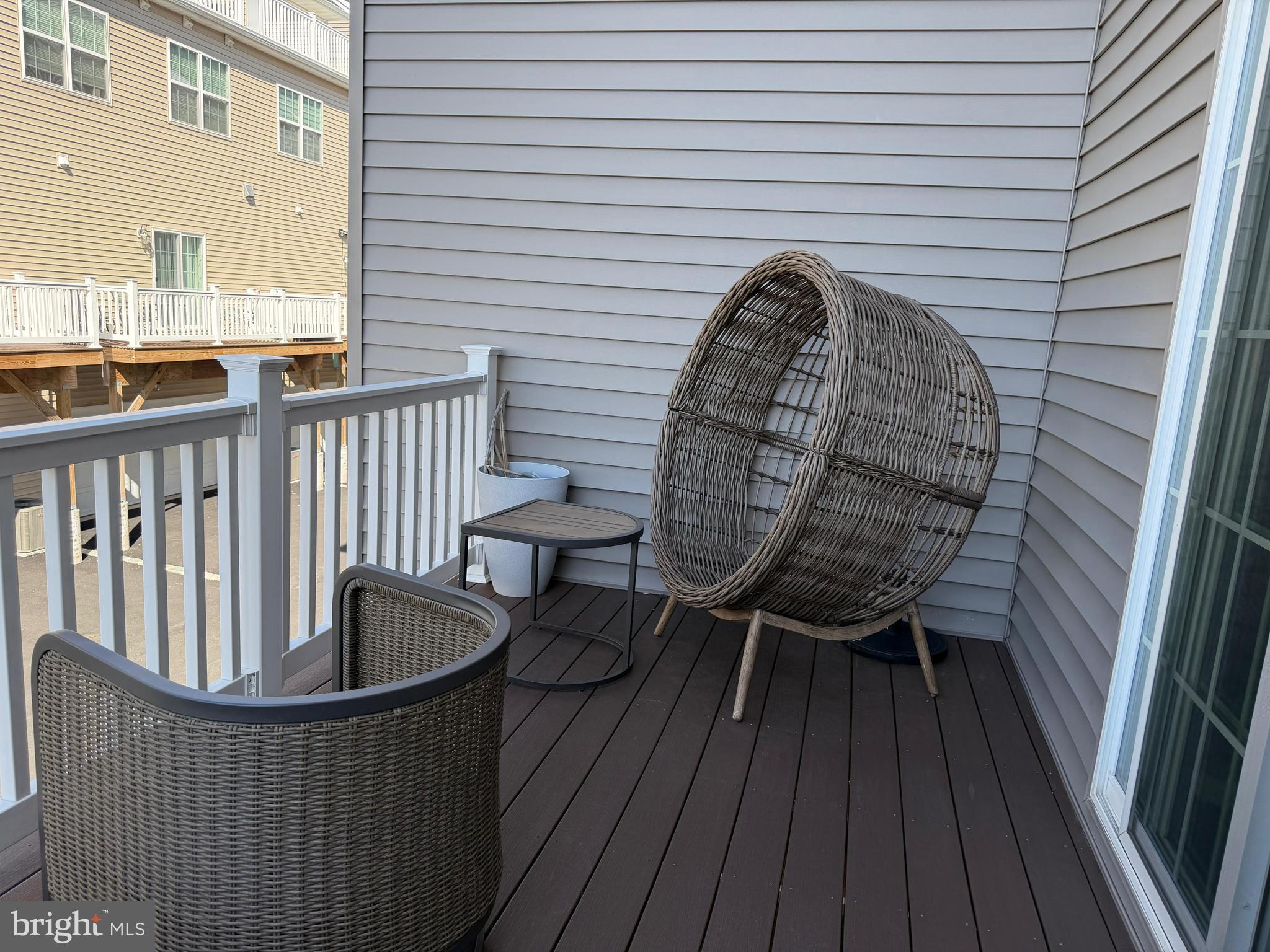 WATERSIDE - Residential