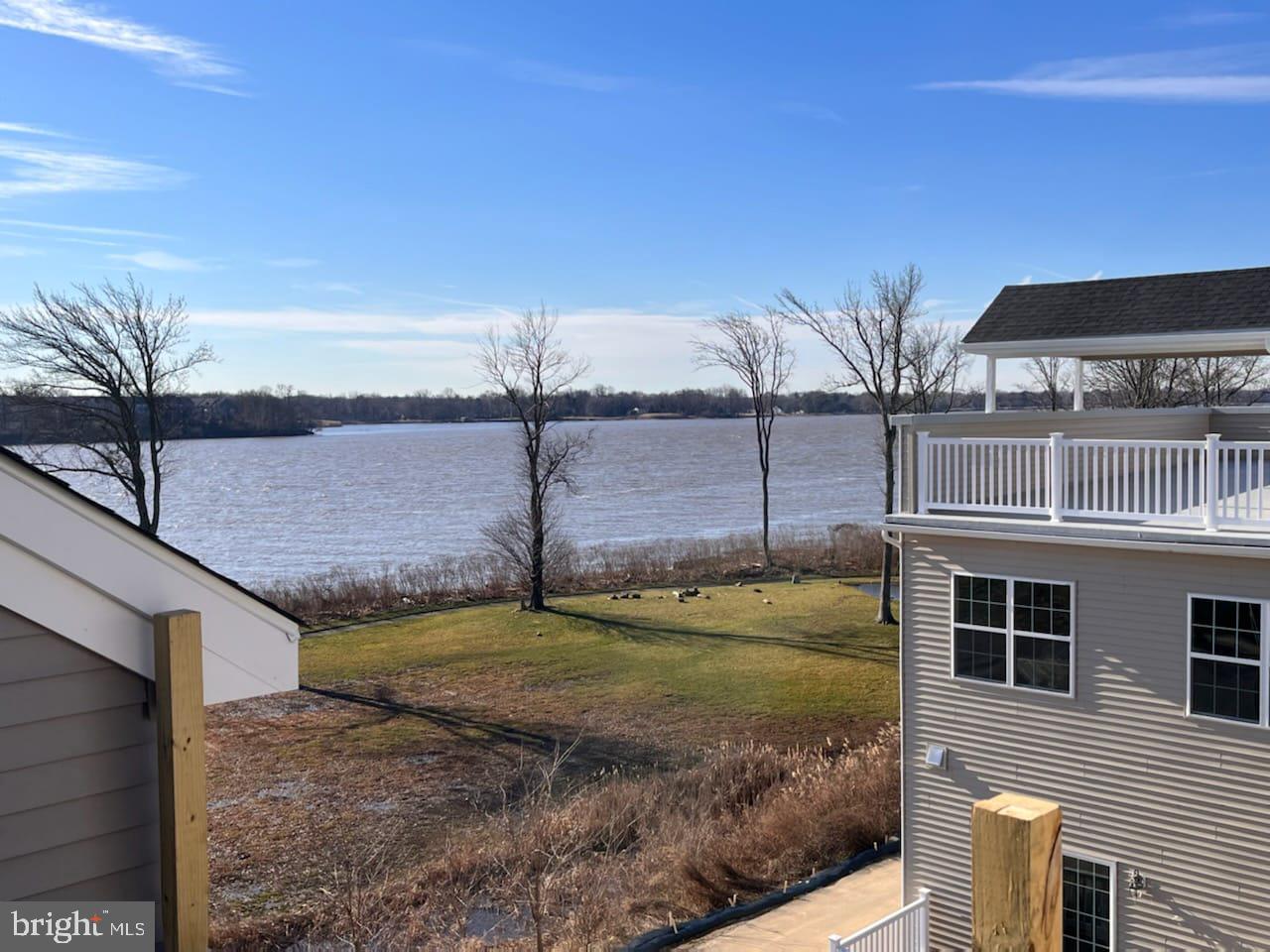 WATERSIDE - Residential