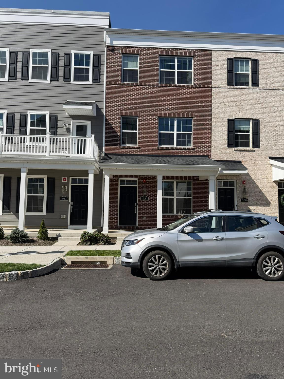 WATERSIDE - Residential