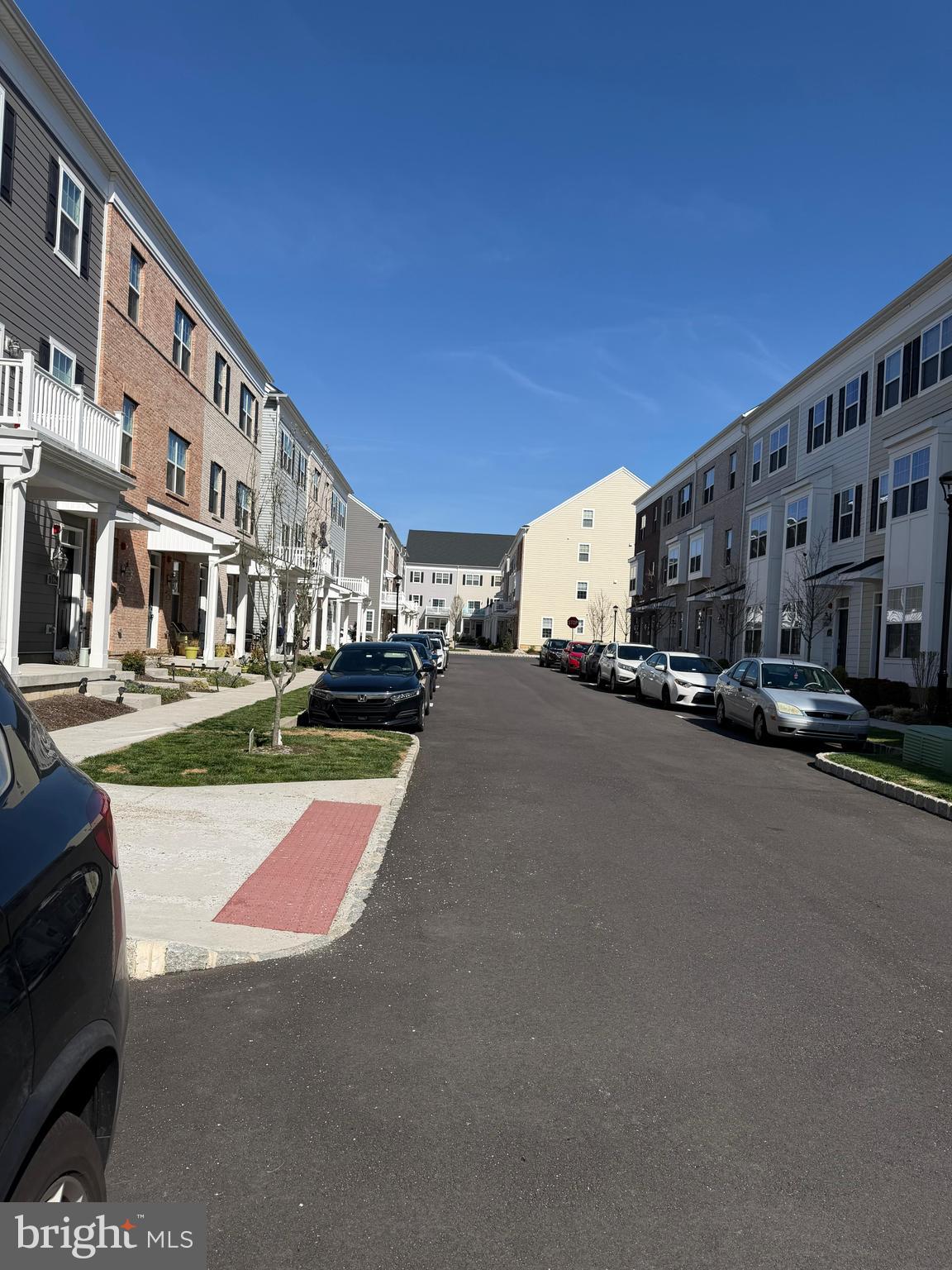 WATERSIDE - Residential