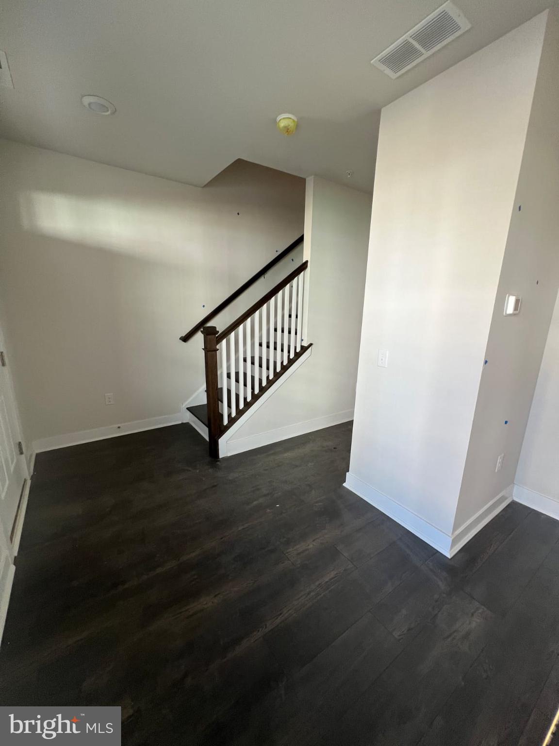 WATERSIDE - Residential