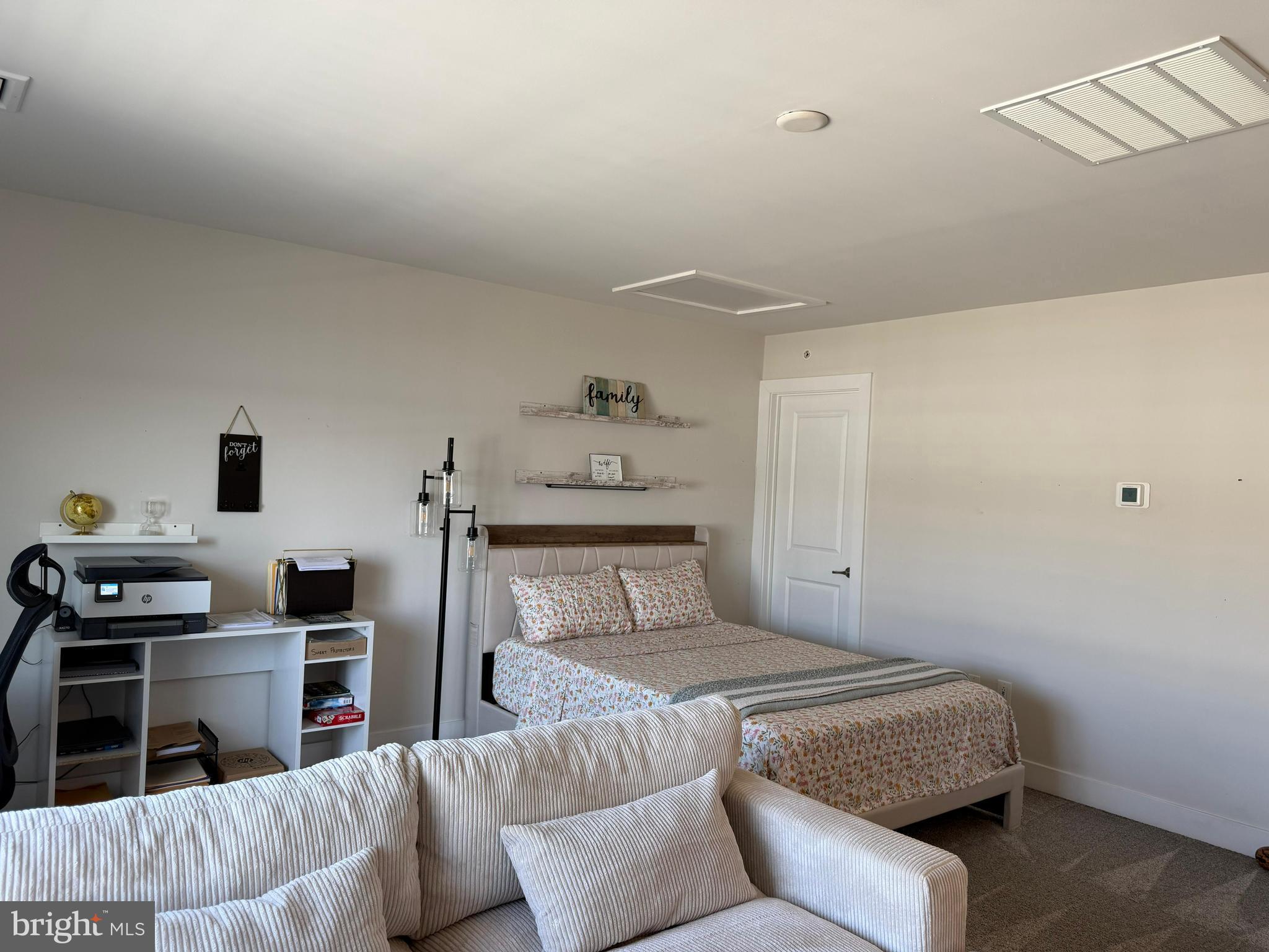 WATERSIDE - Residential